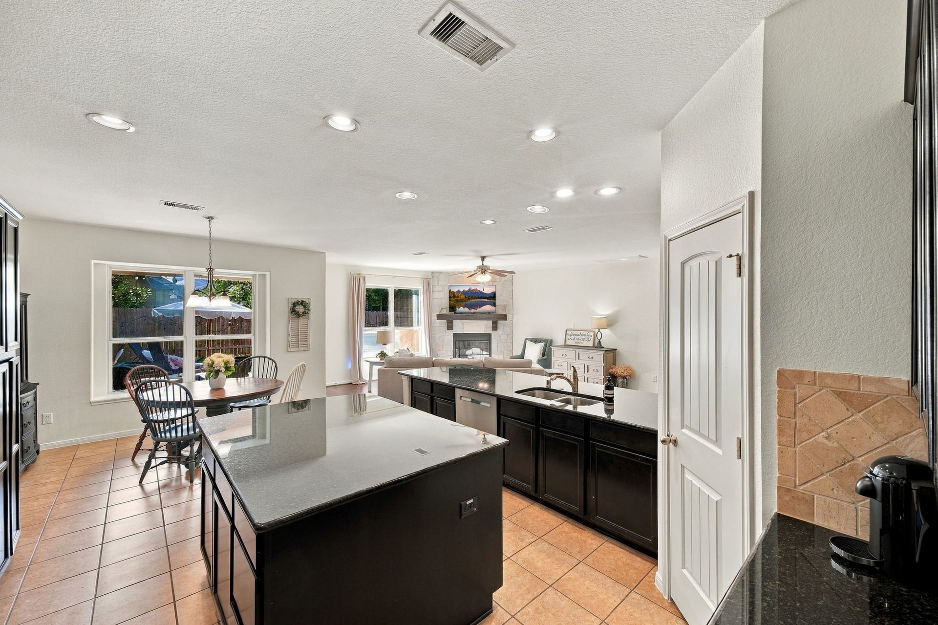134 Meadow Landing Drive, Conroe, TX 77384 134 Meadow Landing Drive, Conroe, TX 77384