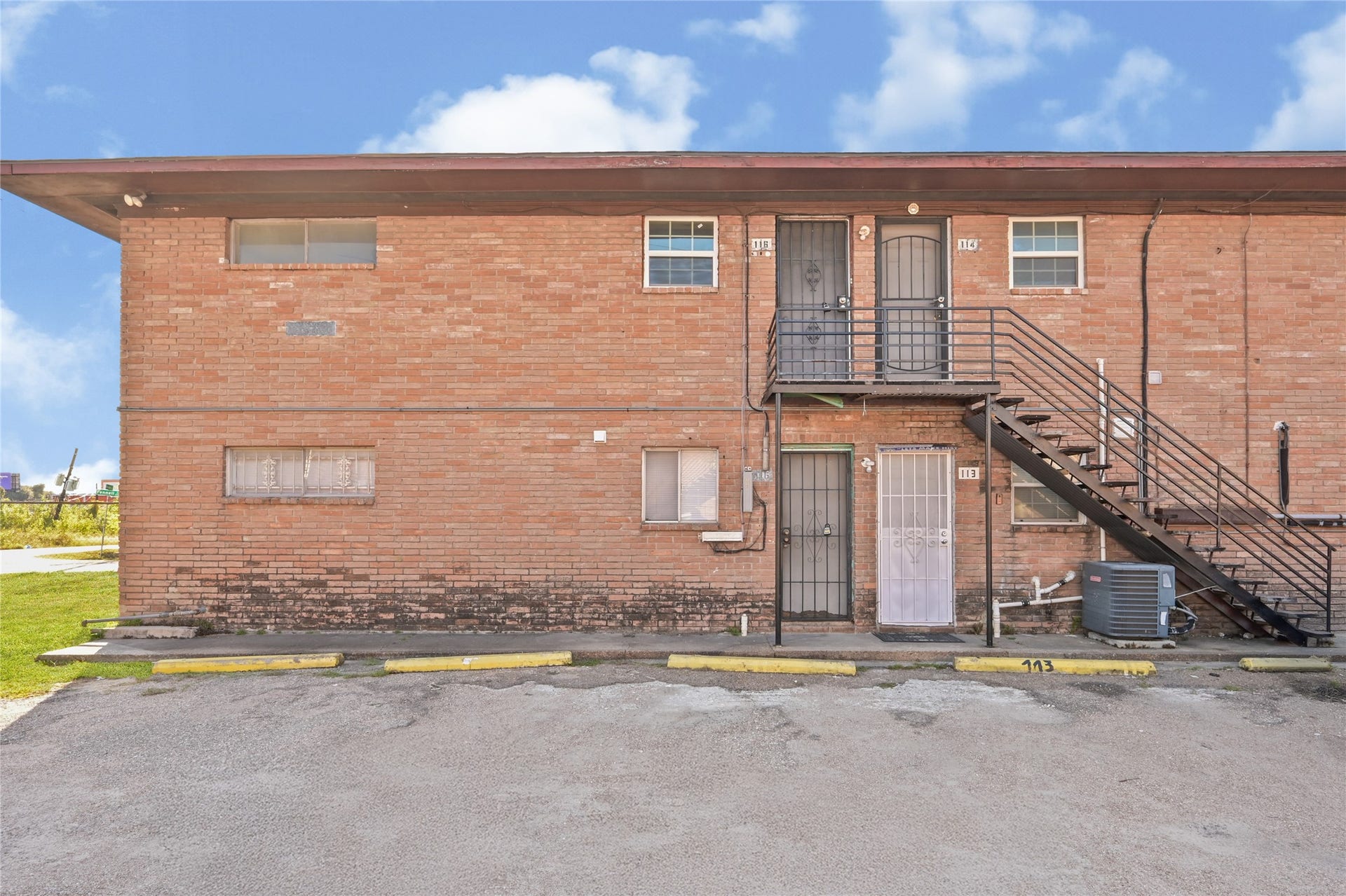 8001 South Loop E, #115, Houston, TX 77012 Unit 115 Downstairs