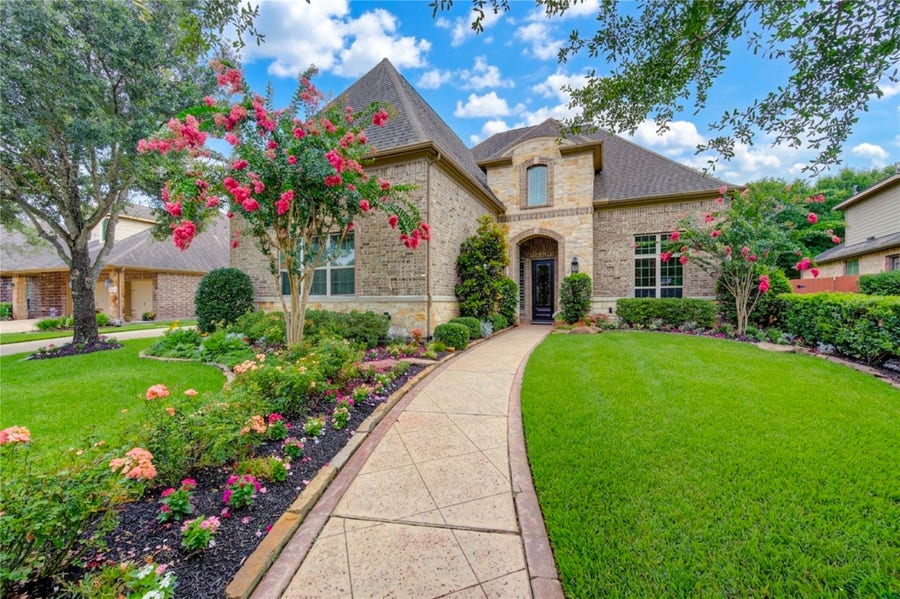 Property photo for 204 Anderson Ranch Lane, Friendswood, TX