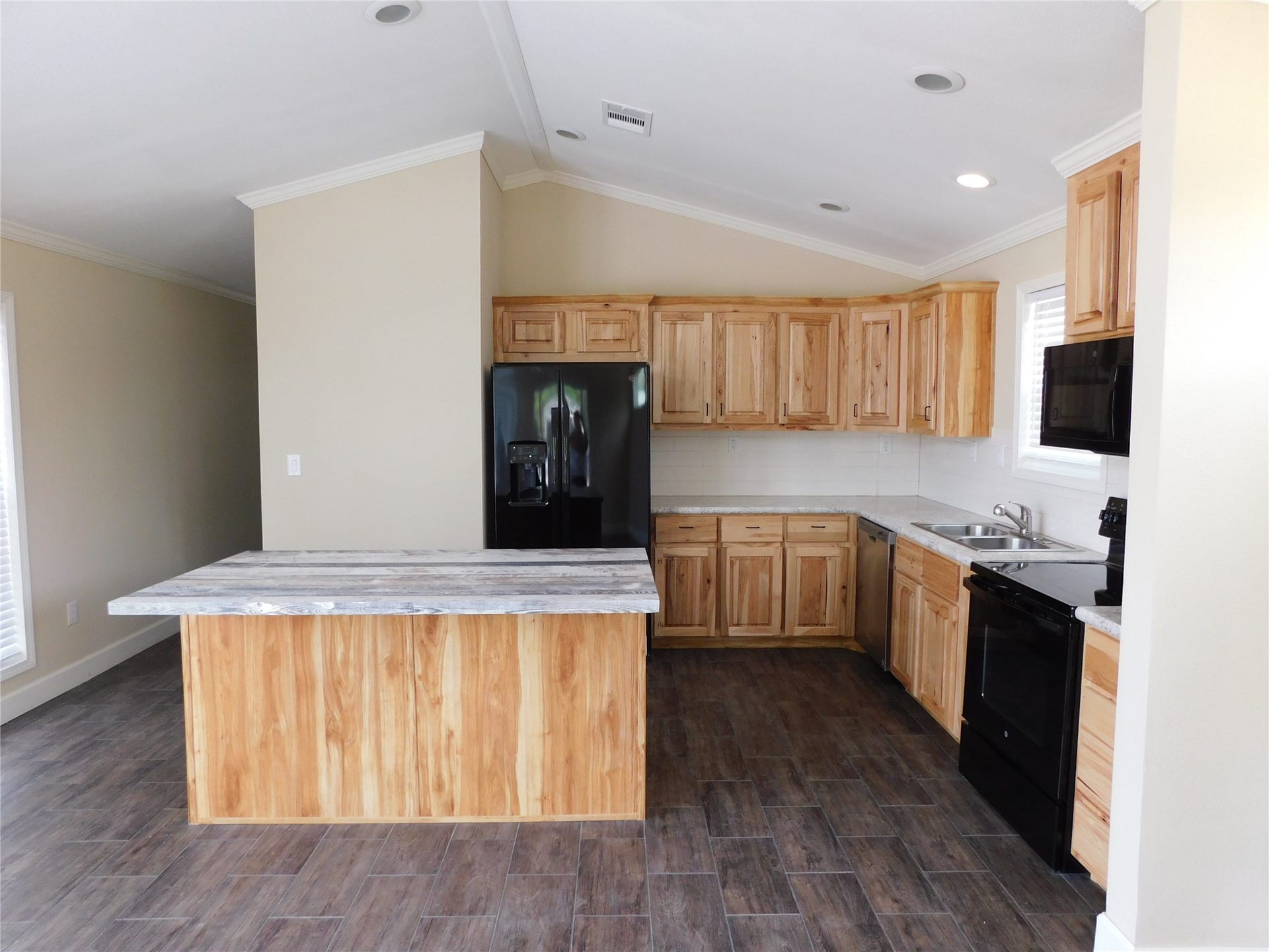 21515 W Hammond Drive, Porter, TX 77365 21515 W Hammond Drive, Porter, TX 77365