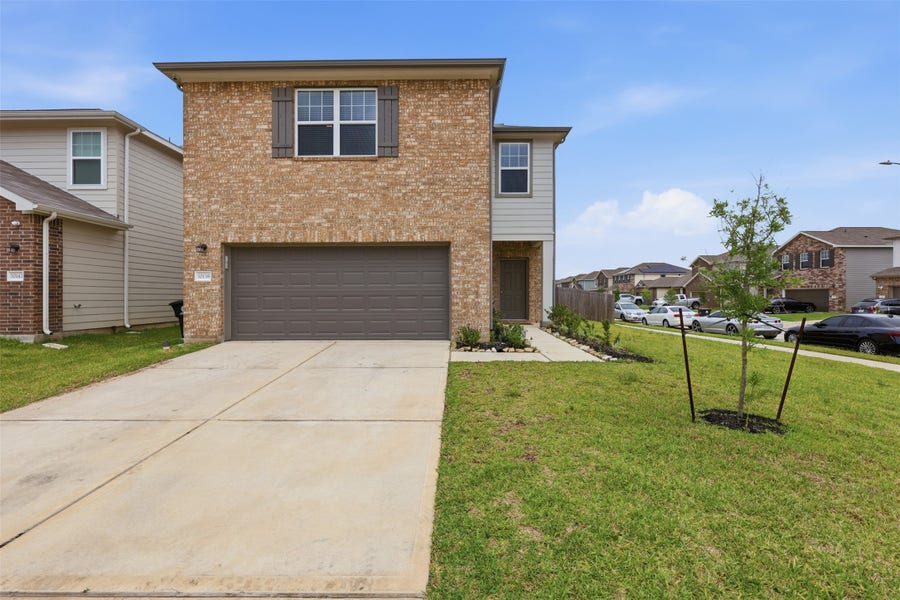 Property photo for 10138 Tiger Flower Lane, Houston, TX