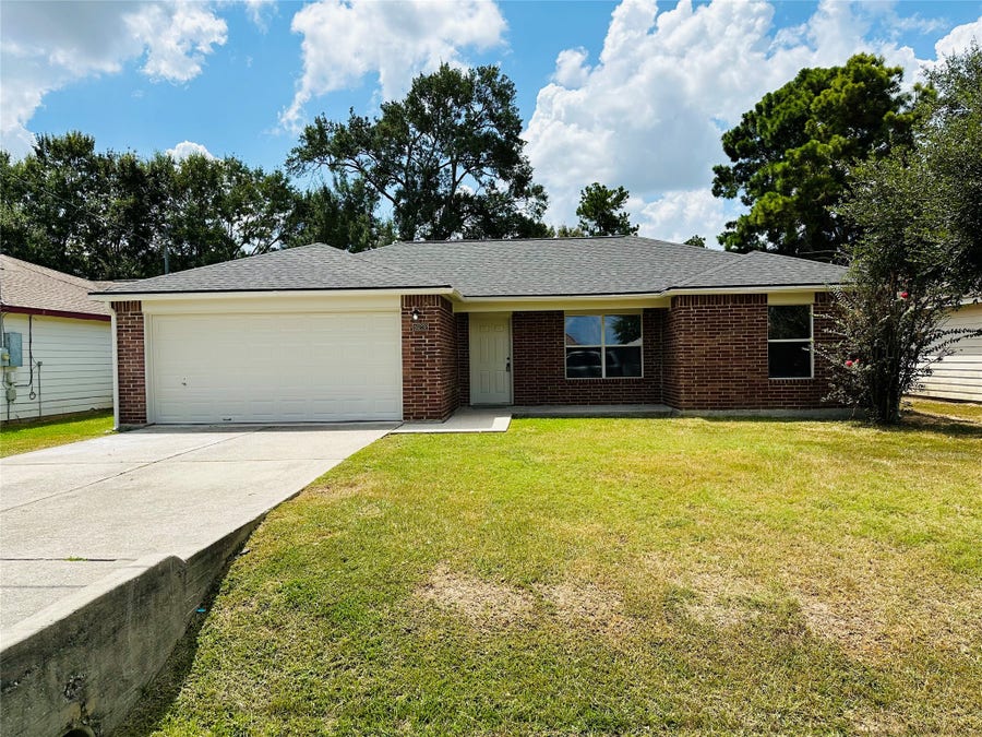 Property photo for 16232 Sun View Lane, Conroe, TX