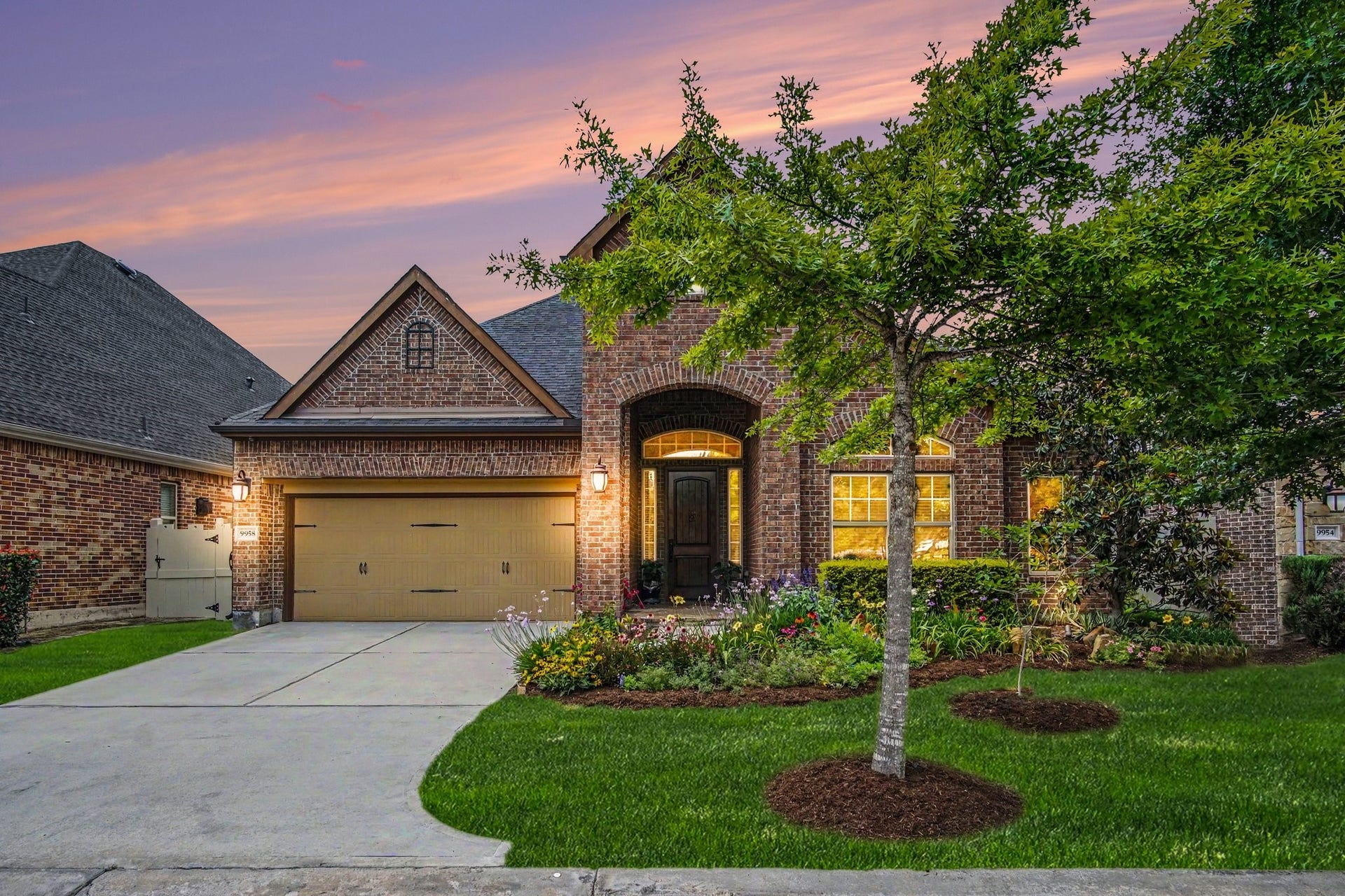 9958 Beautyberry, Conroe, TX 77385 Welcome Home!