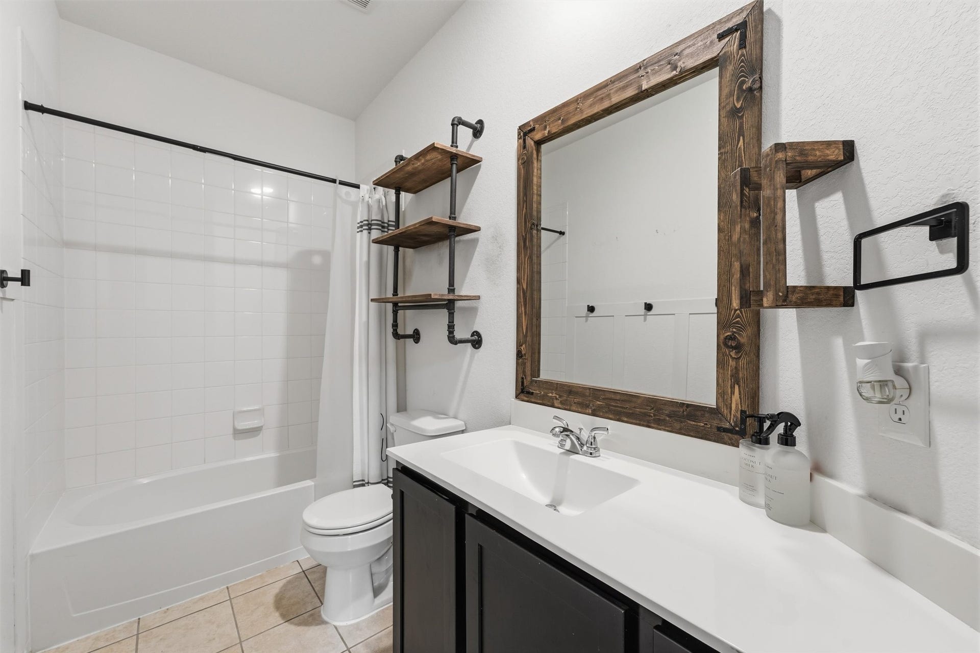 5303 Rivers Edge Drive, Richmond, TX 77469 5303 Rivers Edge Drive, Richmond, TX 77469