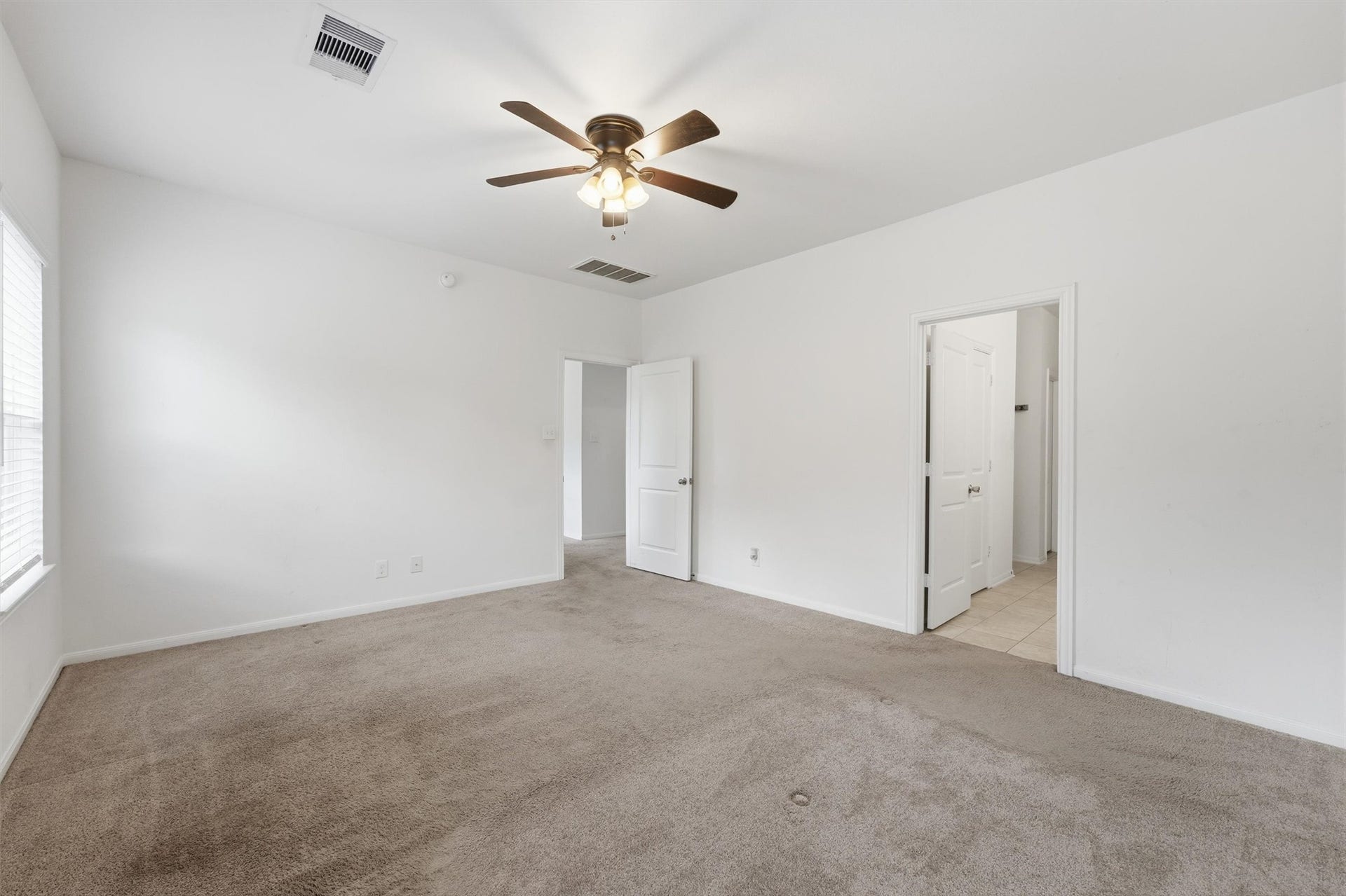 5303 Rivers Edge Drive, Richmond, TX 77469 5303 Rivers Edge Drive, Richmond, TX 77469