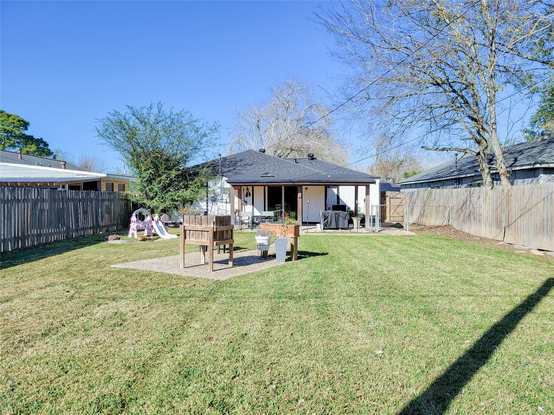 4910 27th Street, Dickinson, TX 77539 4910 27th Street, Dickinson, TX 77539