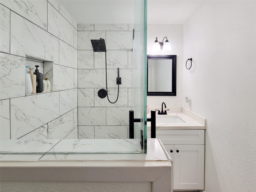 Property photo for 4910 27th Street, Dickinson, TX
