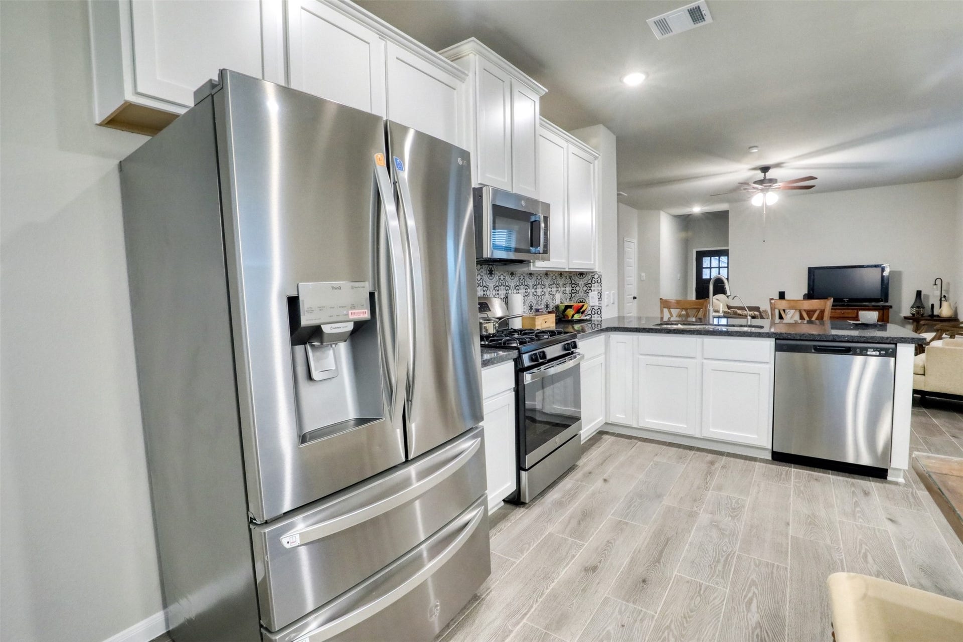 30533 Pleasant Oaks Drive, Magnolia, TX 77355 30533 Pleasant Oaks Drive, Magnolia, TX 77355