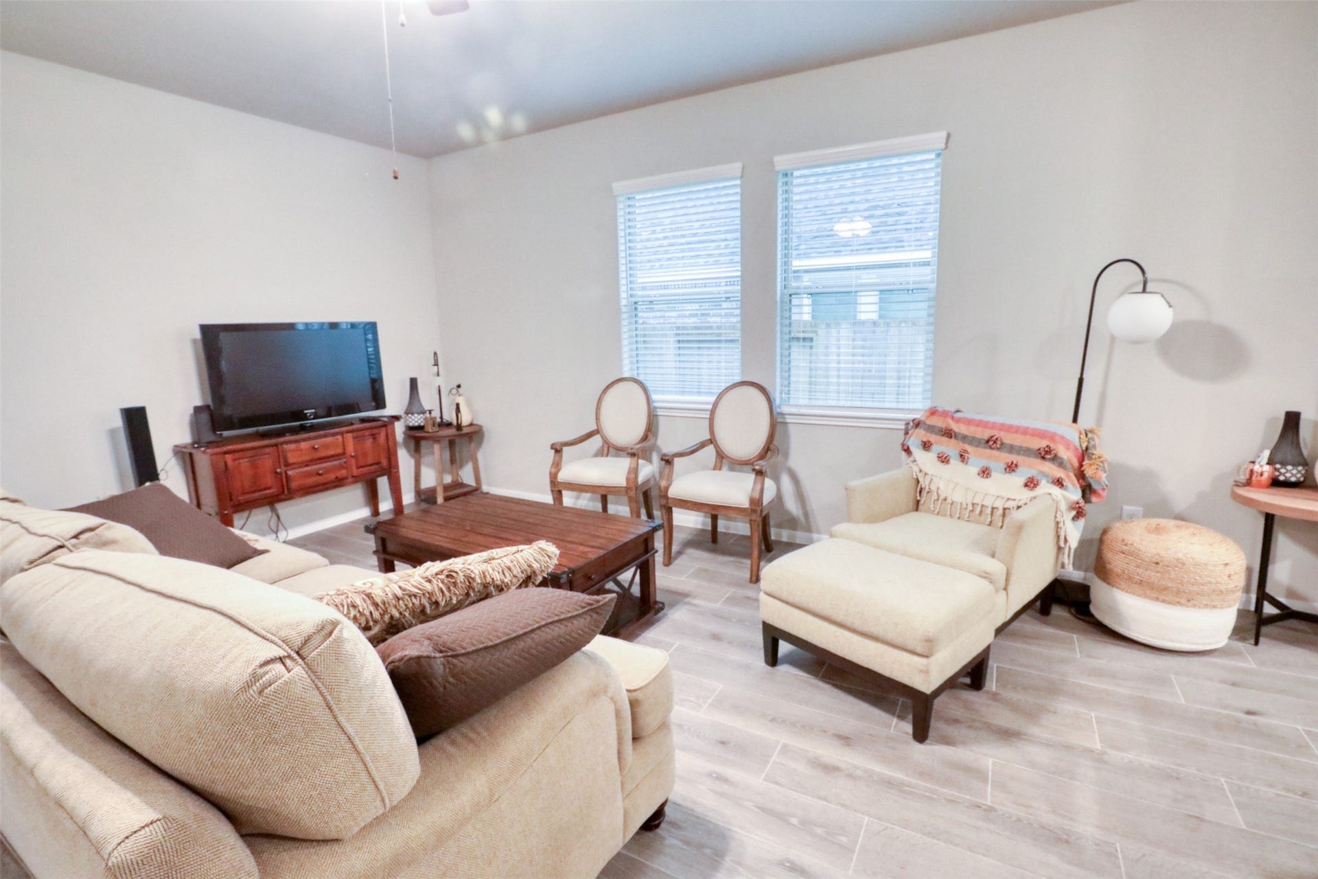 30533 Pleasant Oaks Drive, Magnolia, TX 77355 30533 Pleasant Oaks Drive, Magnolia, TX 77355