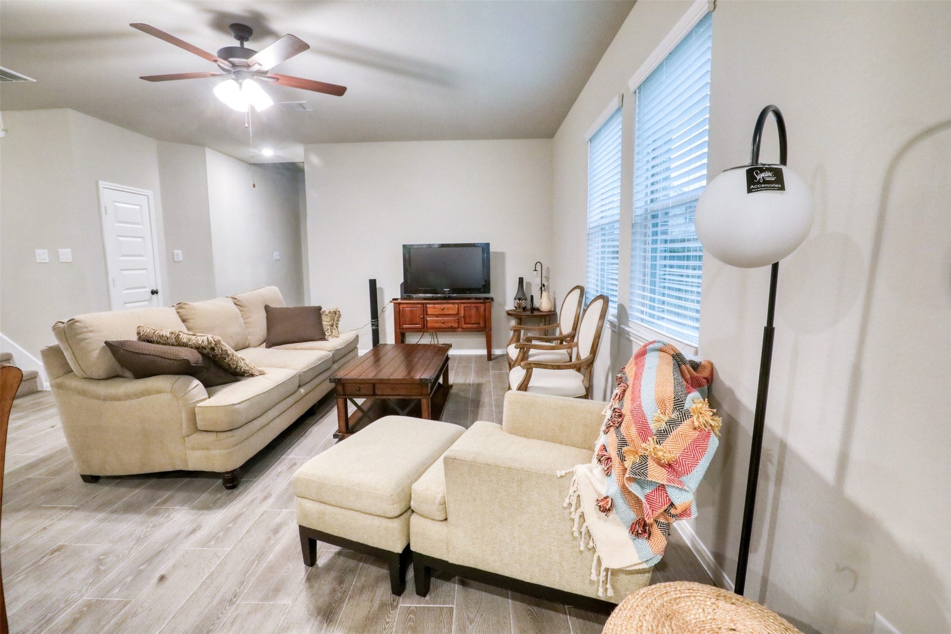 30533 Pleasant Oaks Drive, Magnolia, TX 77355 30533 Pleasant Oaks Drive, Magnolia, TX 77355