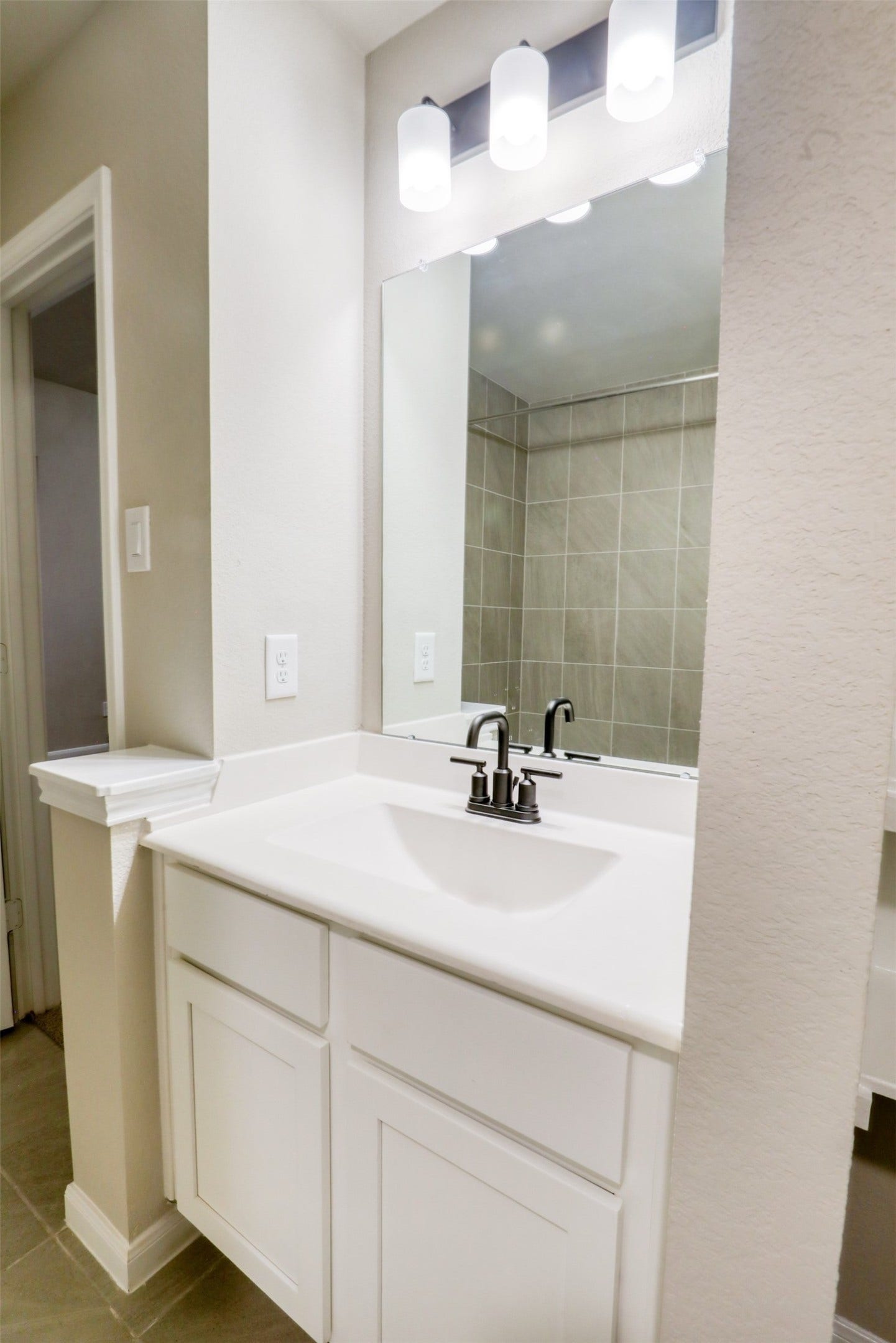 30533 Pleasant Oaks Drive, Magnolia, TX 77355 30533 Pleasant Oaks Drive, Magnolia, TX 77355