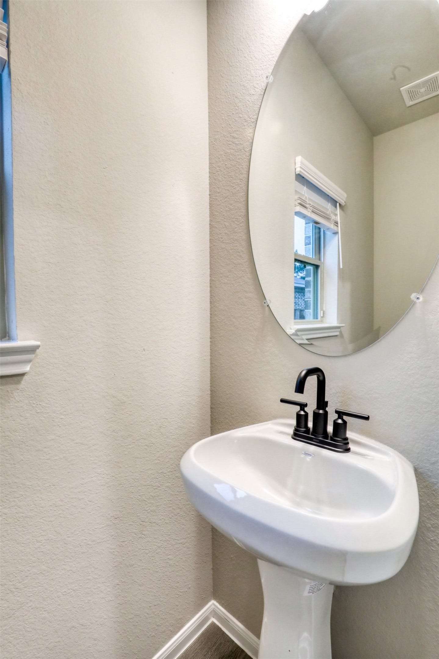 30533 Pleasant Oaks Drive, Magnolia, TX 77355 30533 Pleasant Oaks Drive, Magnolia, TX 77355