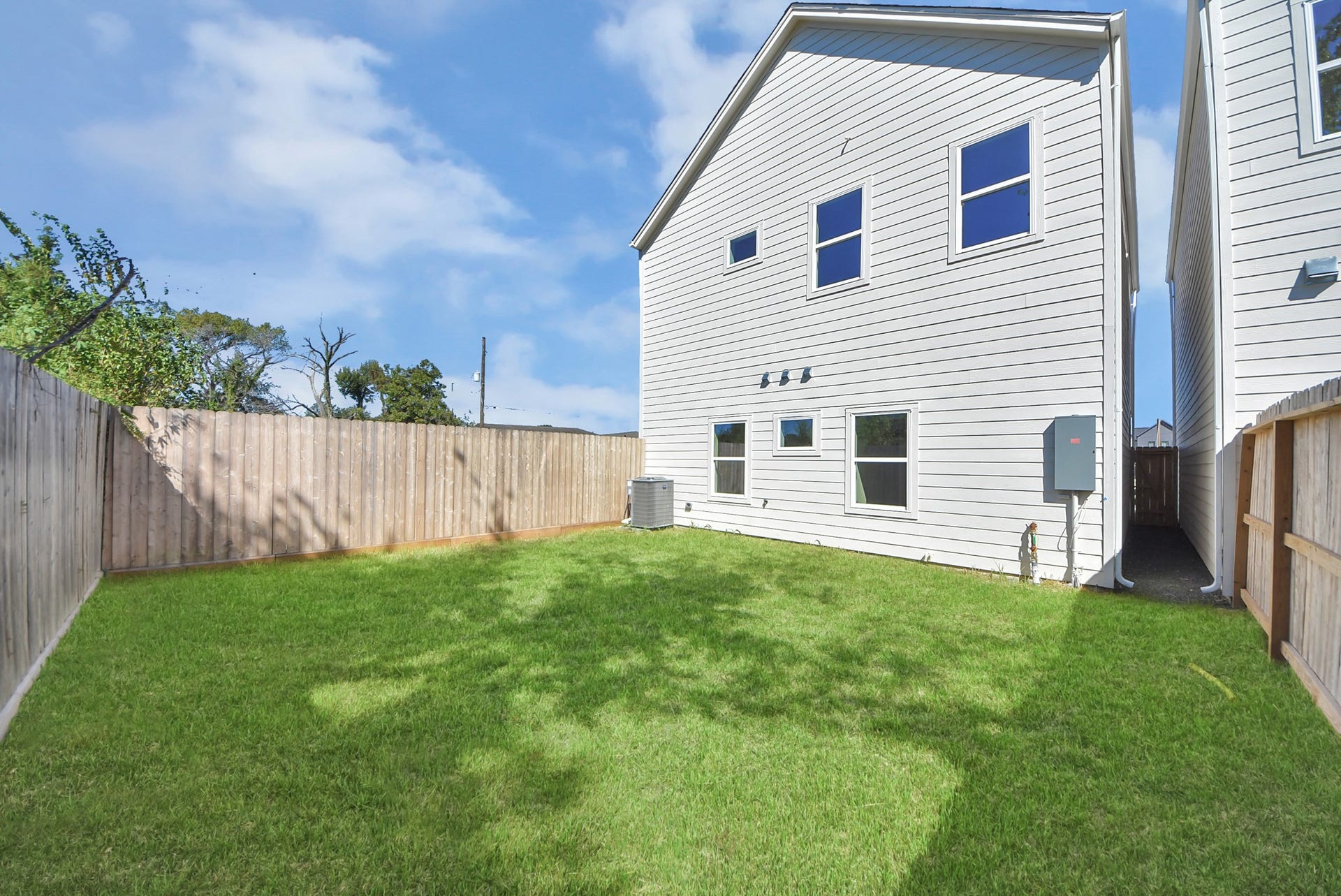 5222 Edgewood Street, Houston, TX 77011