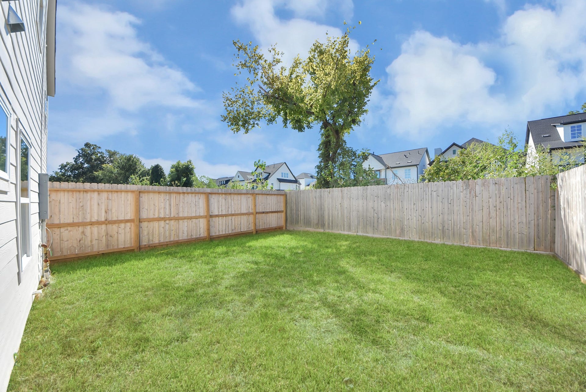 5222 Edgewood Street, Houston, TX 77011