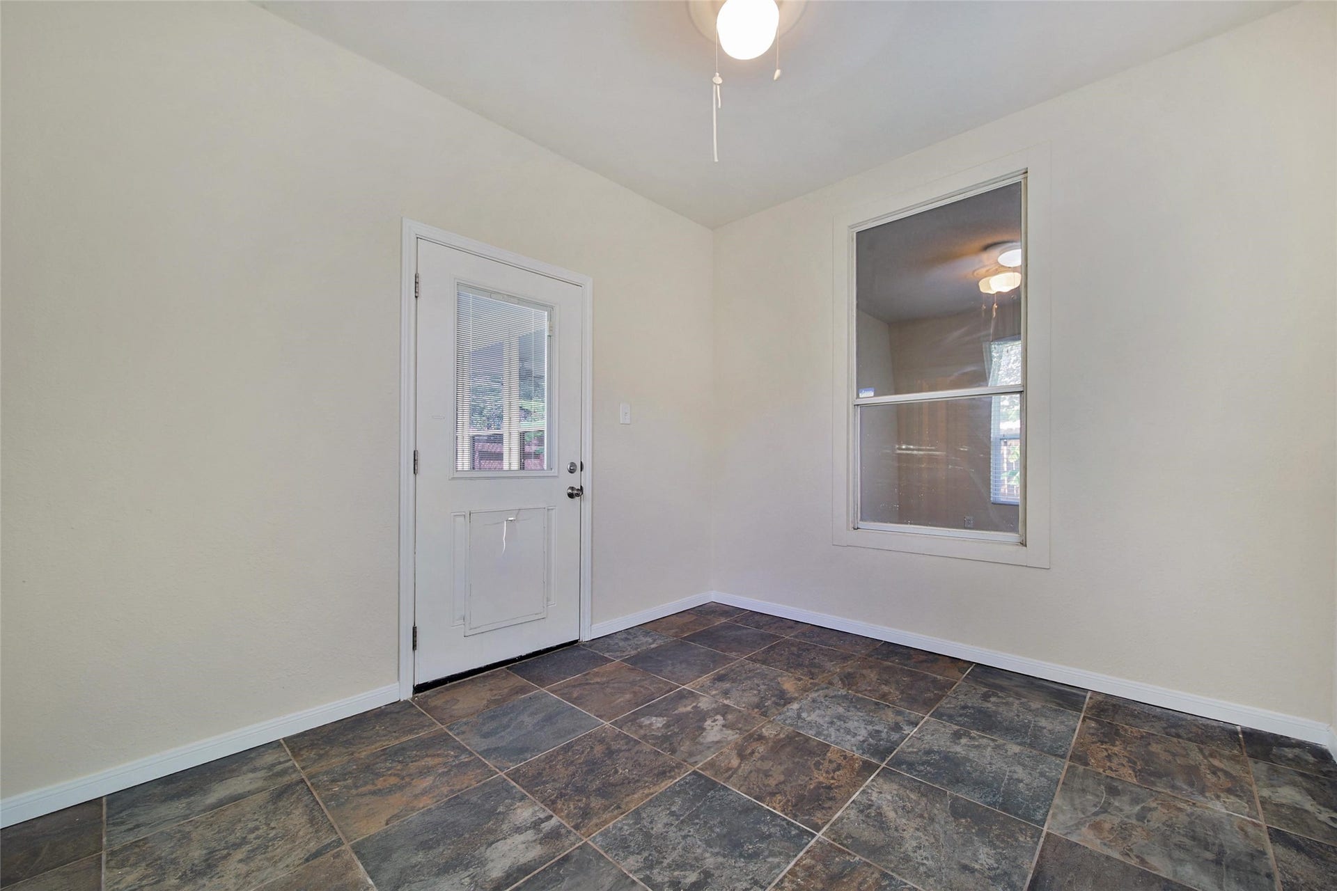 19302 Dawn Canyon Road, Houston, TX 77084 19302 Dawn Canyon Road, Houston, TX 77084