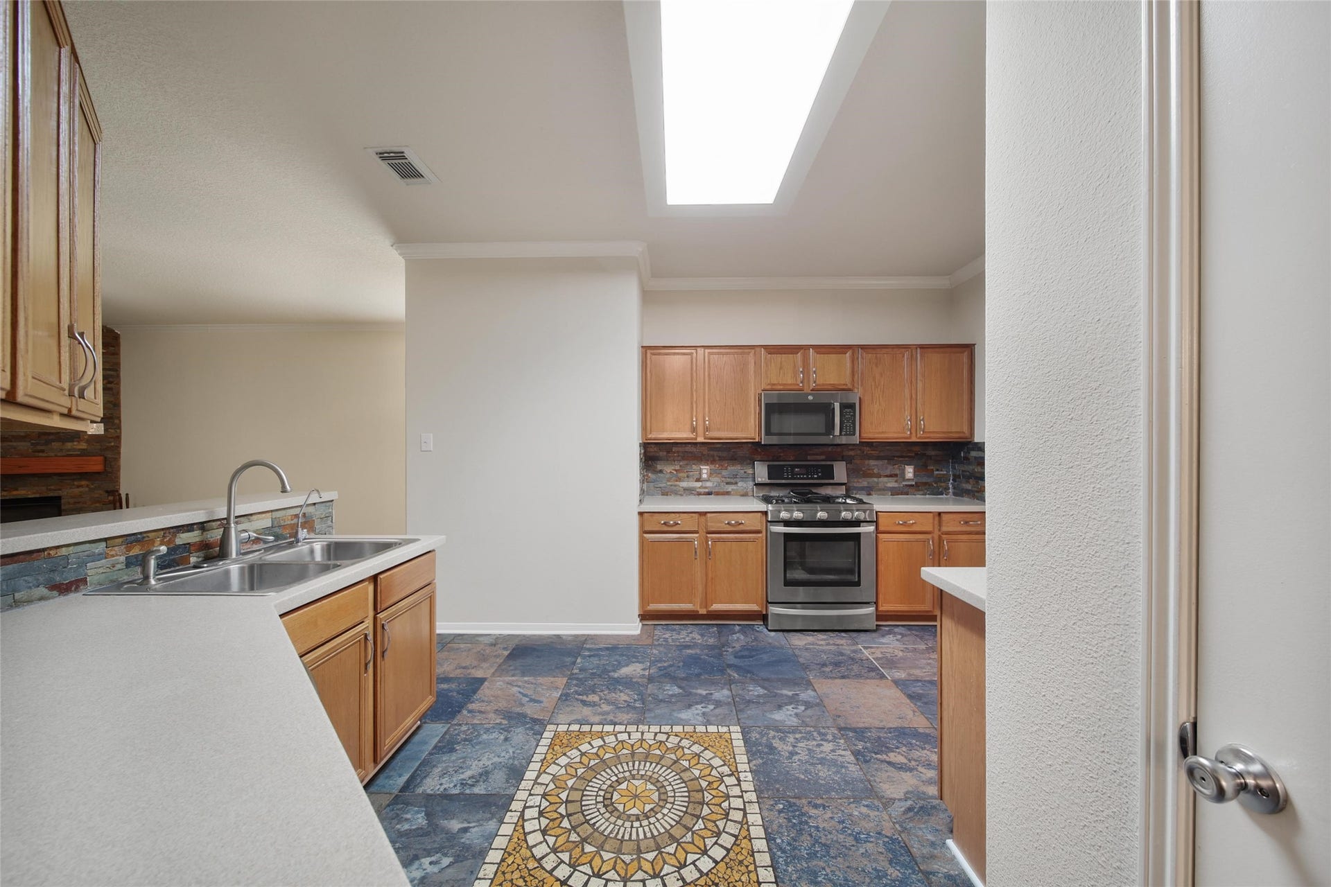 19302 Dawn Canyon Road, Houston, TX 77084 19302 Dawn Canyon Road, Houston, TX 77084