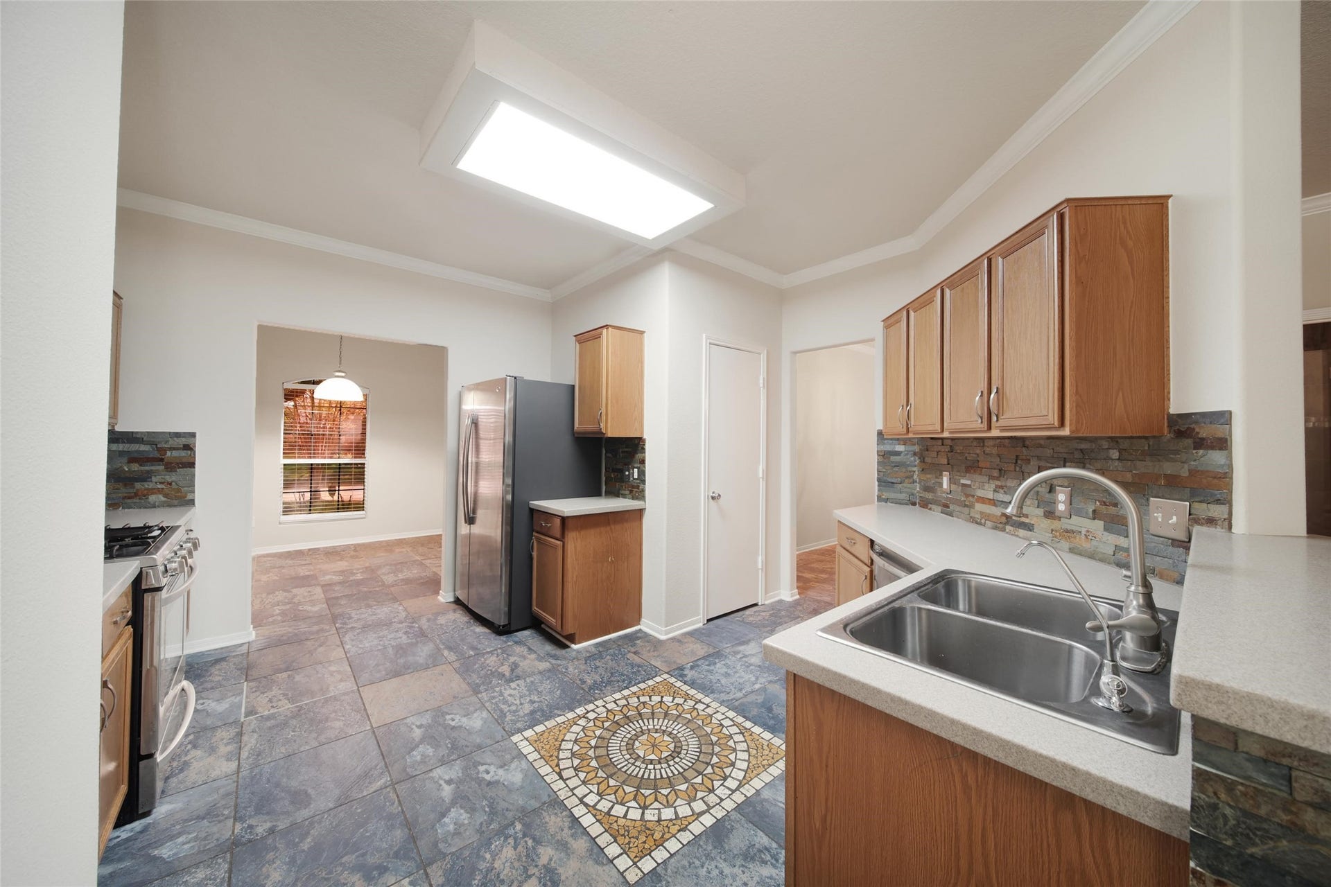 19302 Dawn Canyon Road, Houston, TX 77084 19302 Dawn Canyon Road, Houston, TX 77084