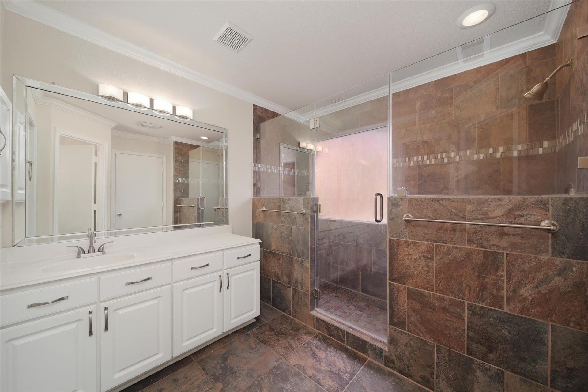 19302 Dawn Canyon Road, Houston, TX 77084 Updated primary bathroom