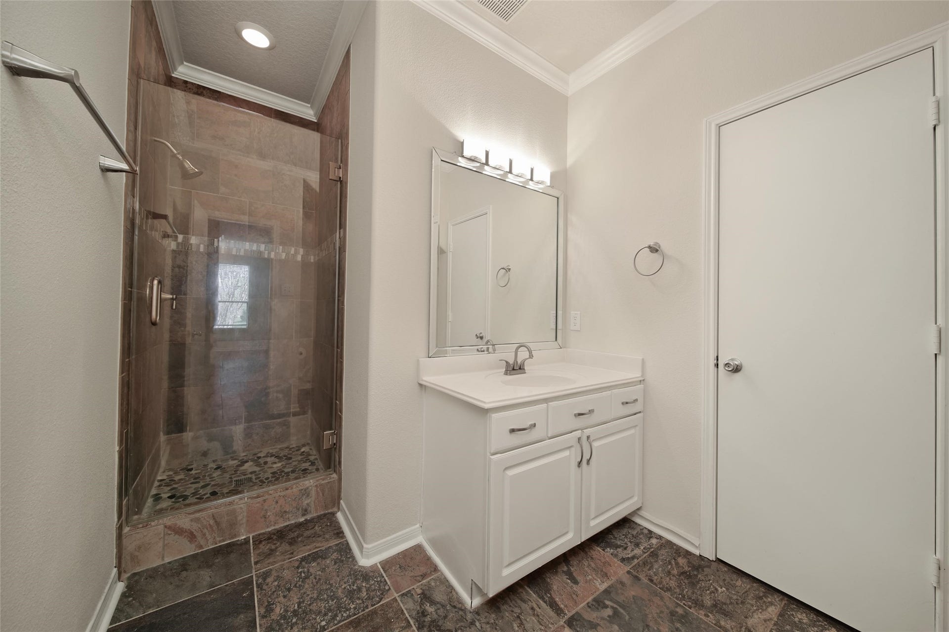 19302 Dawn Canyon Road, Houston, TX 77084 Bathroom 1 First Floor