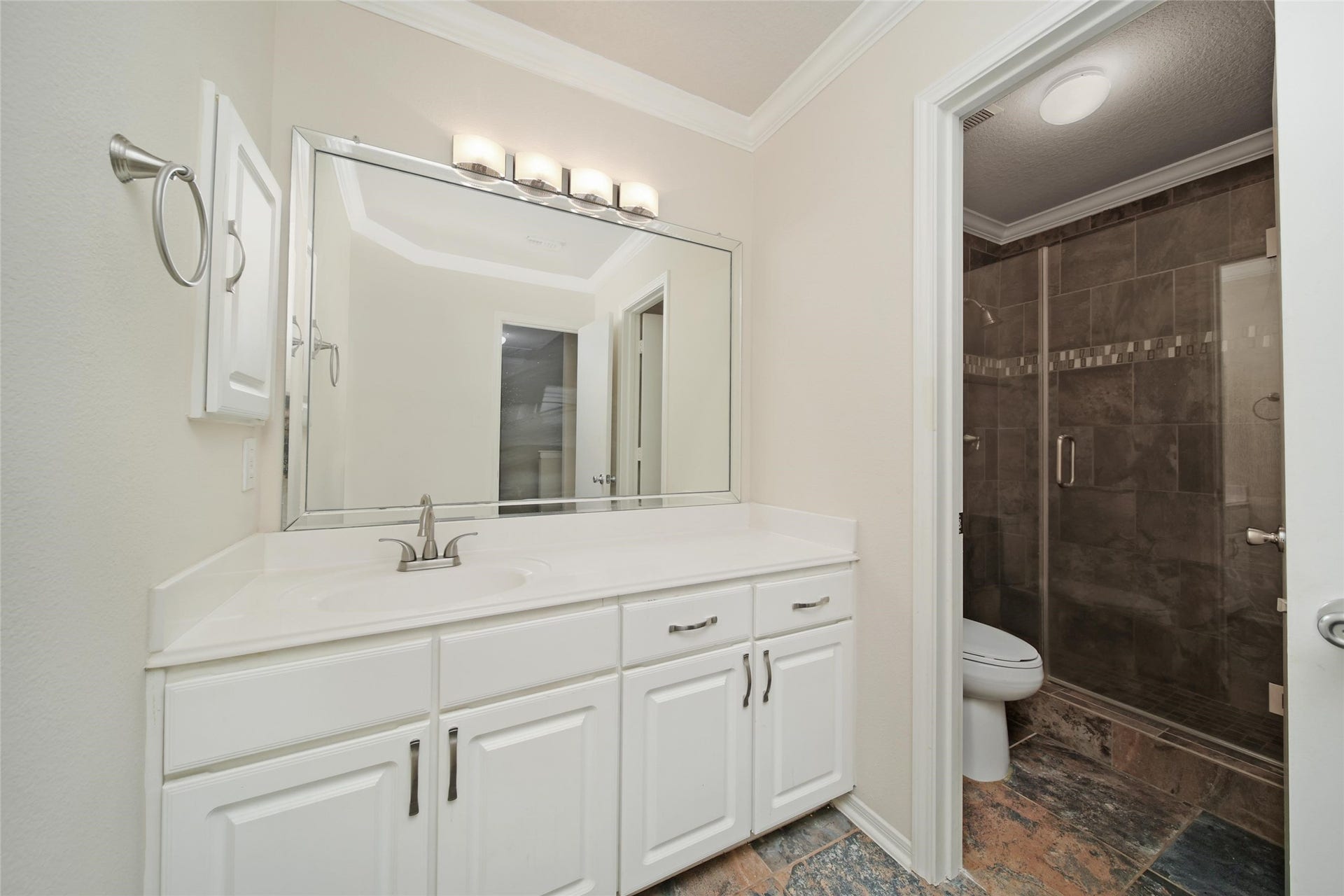 19302 Dawn Canyon Road, Houston, TX 77084 Bathroom # 3