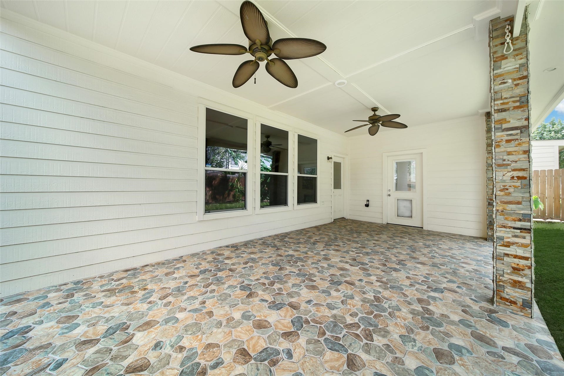 19302 Dawn Canyon Road, Houston, TX 77084 Cover part with fans