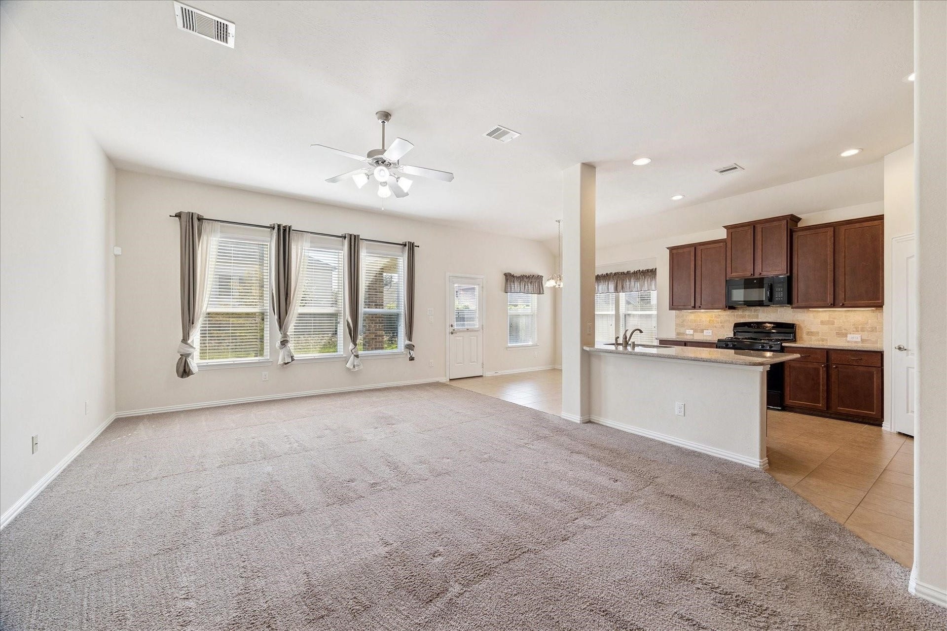 205 Brookwood Park Lane, Dickinson, TX 77539 205 Brookwood Park Lane, Dickinson, TX 77539