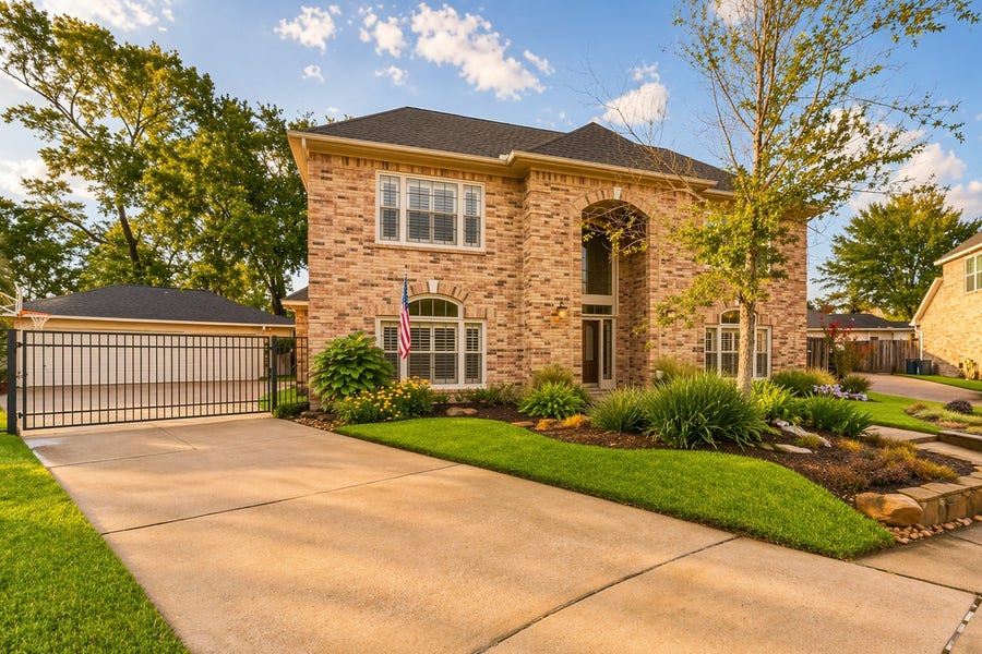 Property photo for 2214 Cherrytree Ridge Lane, Houston, TX