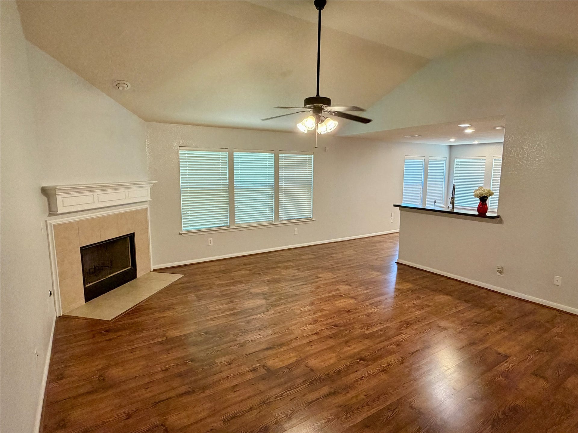 6315 S Wintersage Lane, Houston, TX 77066 6315 S Wintersage Lane, Houston, TX 77066