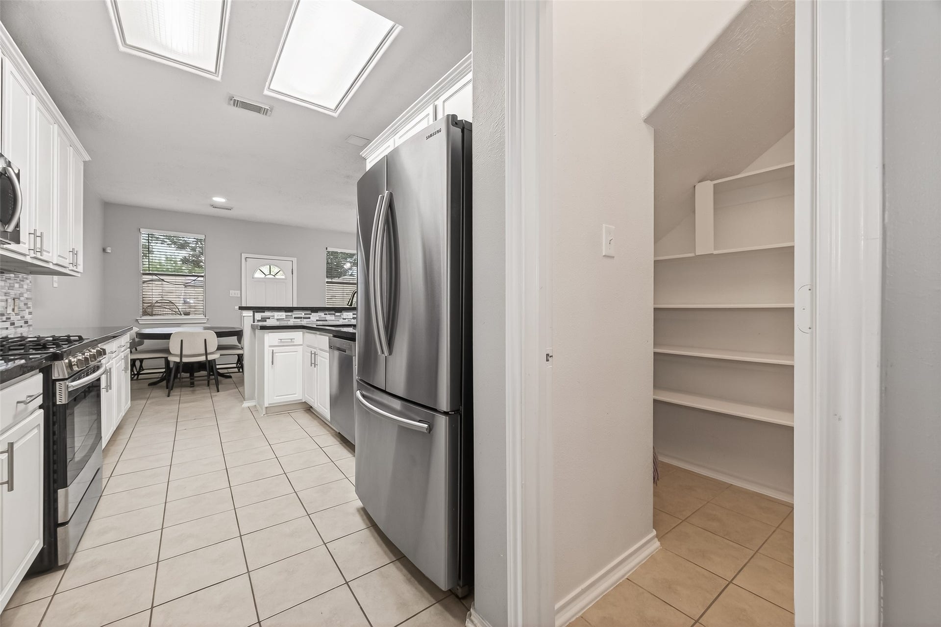 6110 Langham Mist Lane, Houston, TX 77084 6110 Langham Mist Lane, Houston, TX 77084