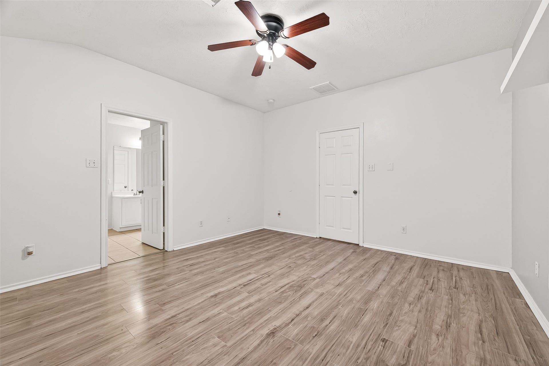 6110 Langham Mist Lane, Houston, TX 77084 6110 Langham Mist Lane, Houston, TX 77084