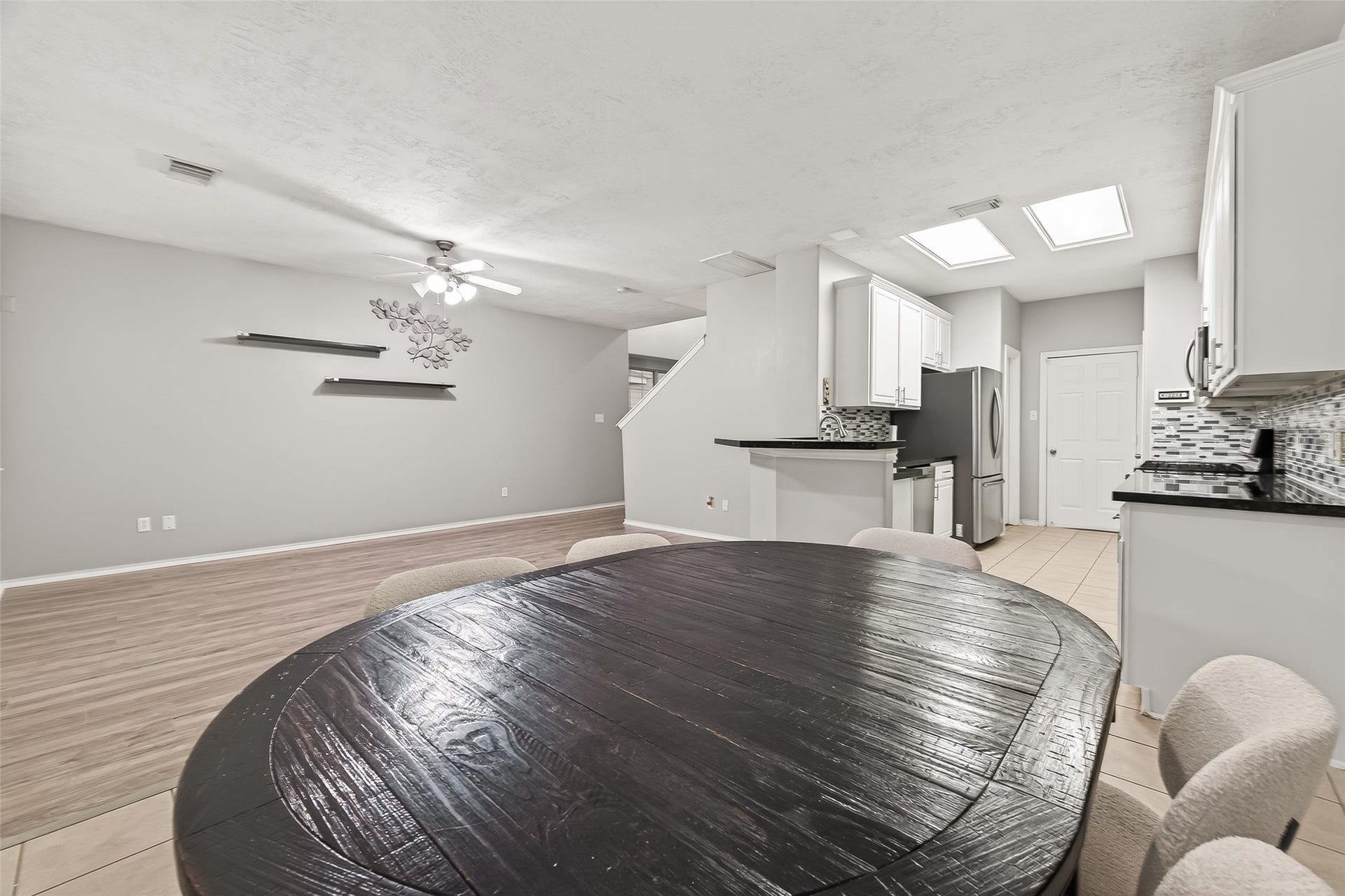 6110 Langham Mist Lane, Houston, TX 77084 6110 Langham Mist Lane, Houston, TX 77084