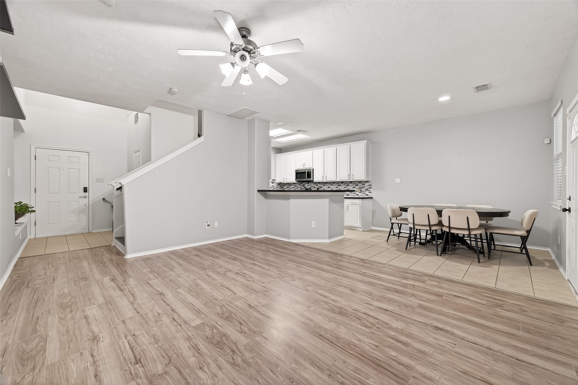 6110 Langham Mist Lane, Houston, TX 77084 6110 Langham Mist Lane, Houston, TX 77084