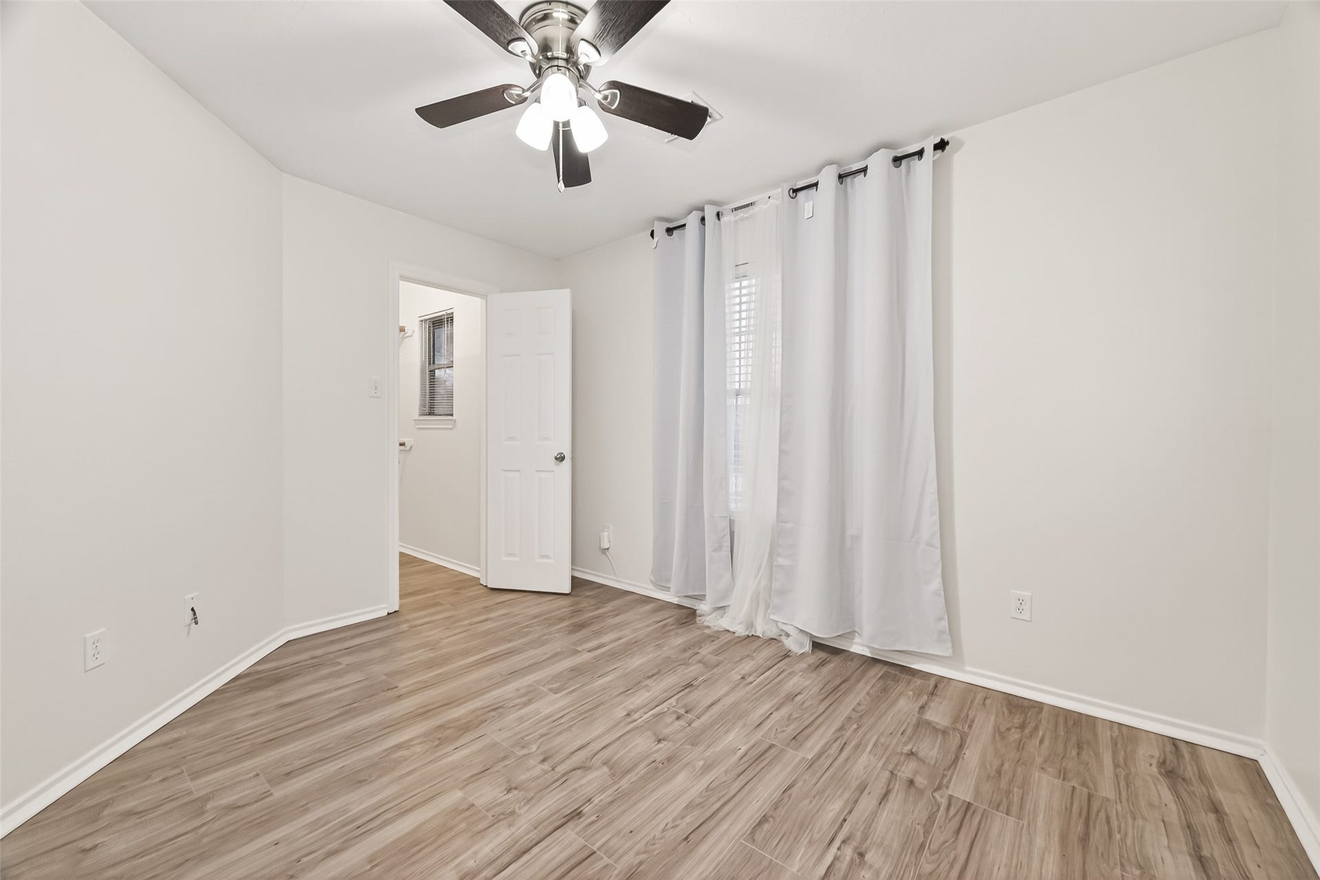 6110 Langham Mist Lane, Houston, TX 77084 6110 Langham Mist Lane, Houston, TX 77084