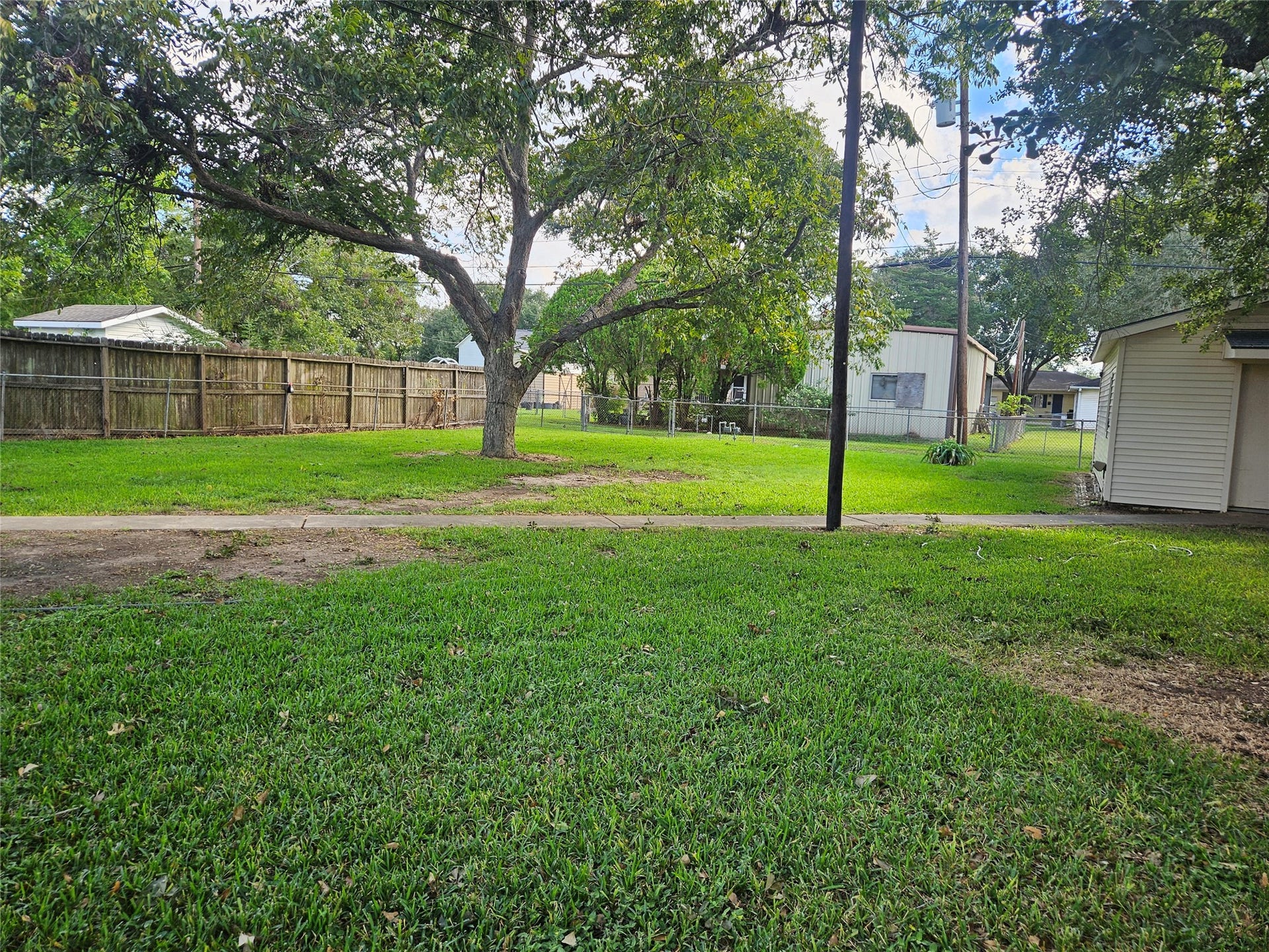 1809 Brazos Street, Rosenberg, TX 77471 1809 Brazos Street, Rosenberg, TX 77471