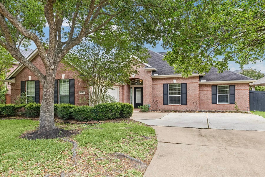 Property photo for 12507 Aliso Bend Lane, Houston, TX