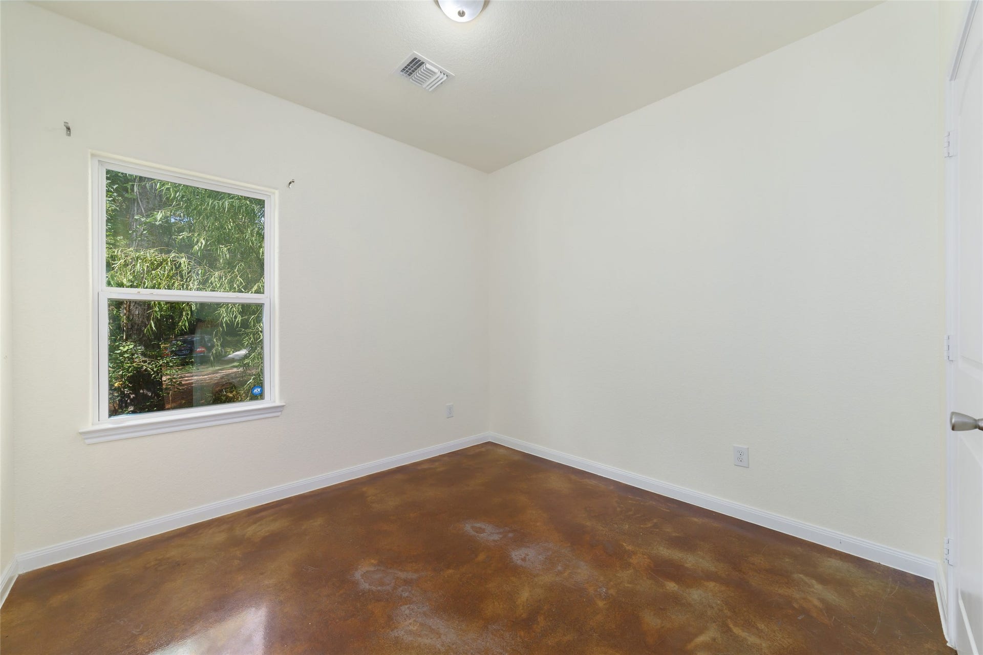 15704 Sycamore Drive, Montgomery, TX 77356 Bedroom 2 view