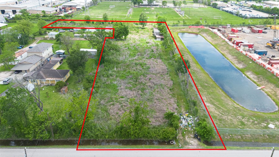 Property photo for 14234 Luthe Road, Houston, TX