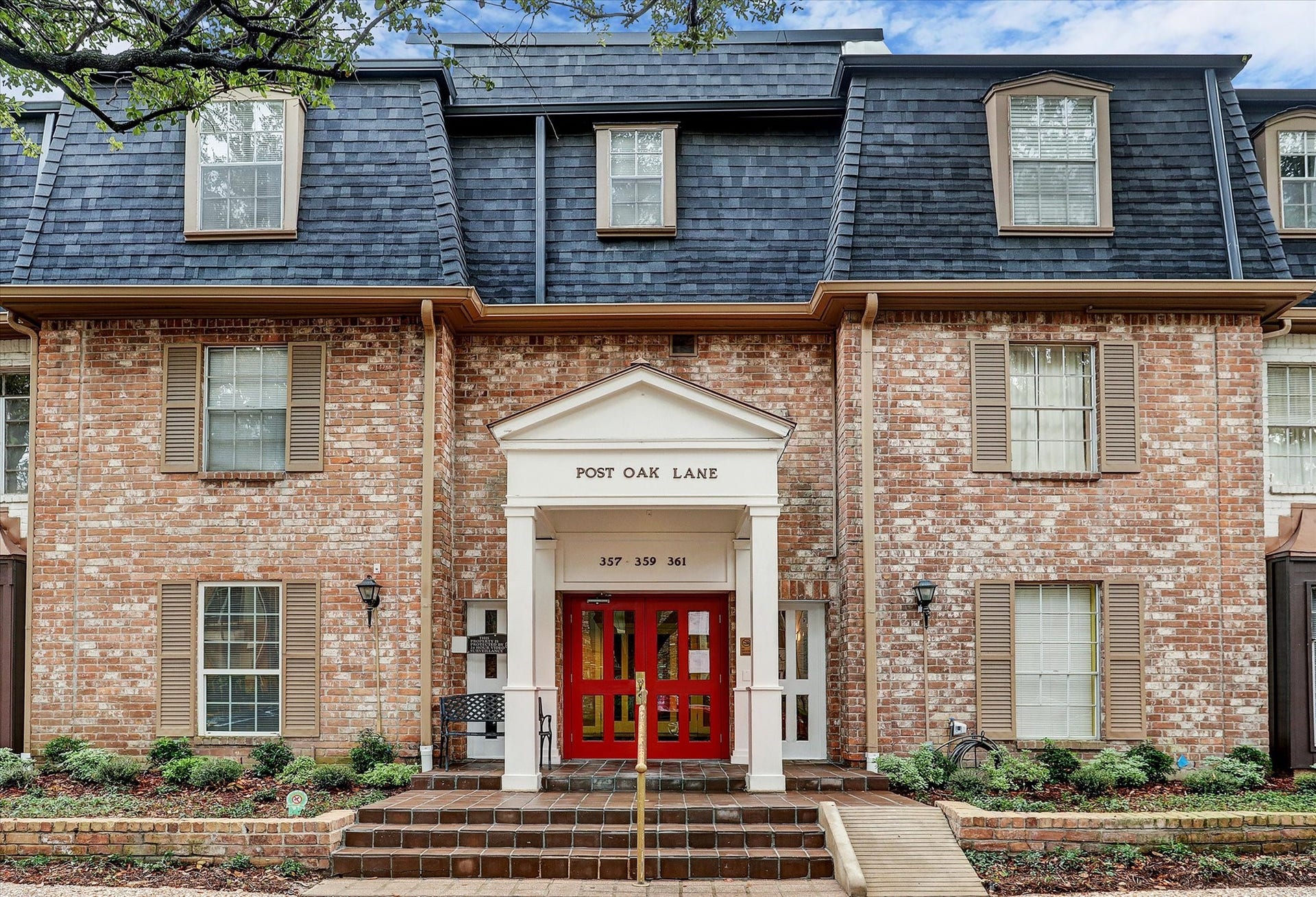 357 N Post Oak Lane, #203, Houston, TX 77024
