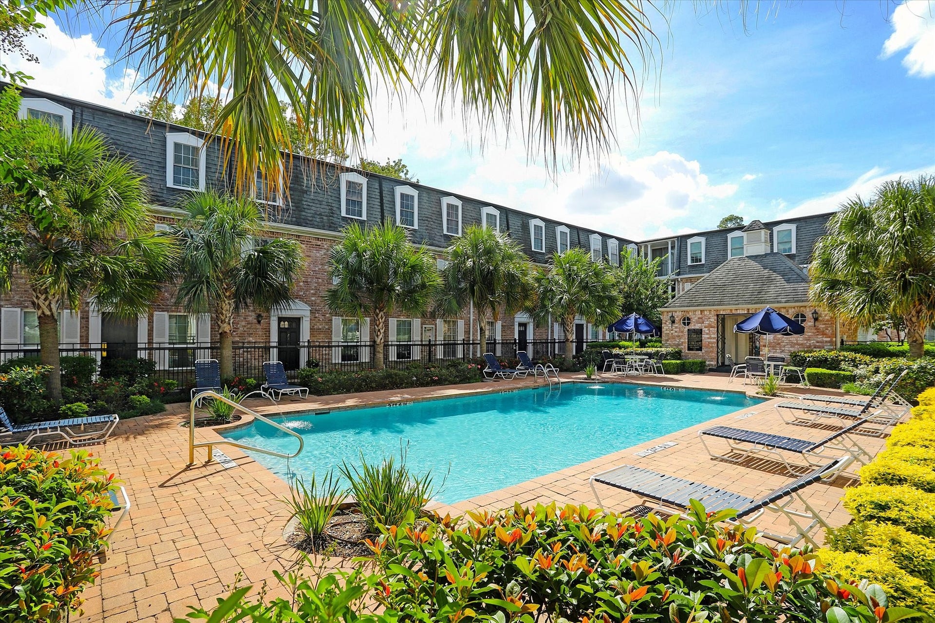 357 N Post Oak Lane, #203, Houston, TX 77024