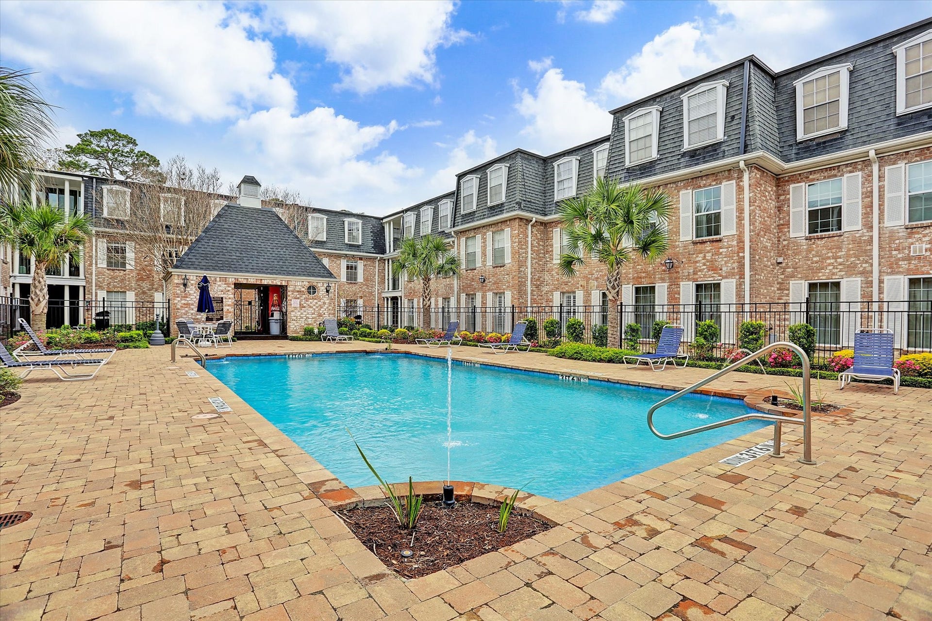 357 N Post Oak Lane, #203, Houston, TX 77024