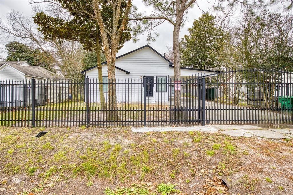 2508 Spence Street, Houston, TX 77093