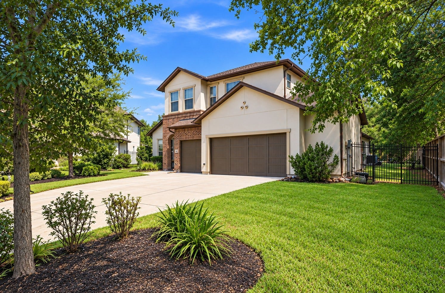35 Gracenote Pl, The Woodlands, TX 77375 Welcoming exterior and a spacious three-car garage offering plenty of room for vehicles and storage.