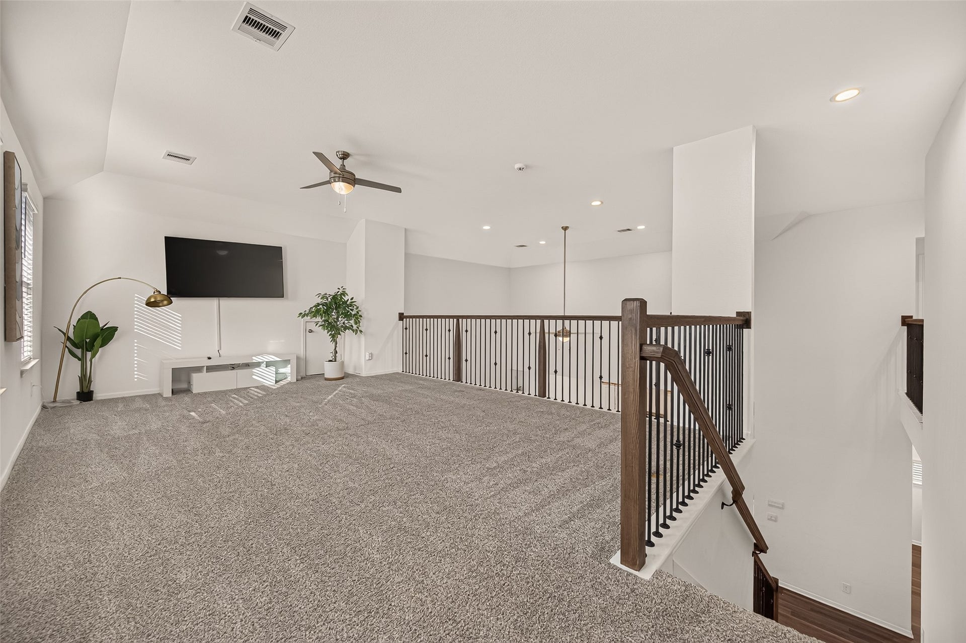 326 Westlake Terrace Drive, Conroe, TX 77304 326 Westlake Terrace Drive, Conroe, TX 77304