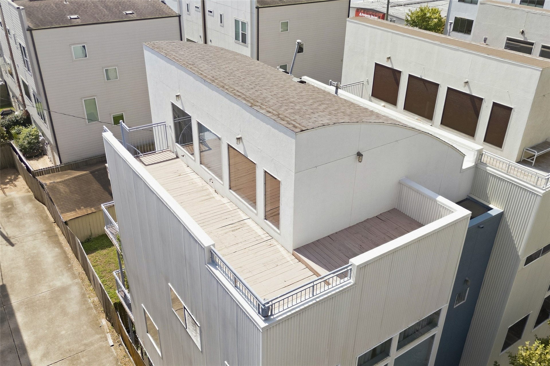 1803 Oneil Street, #C, Houston, TX 77019 Modern 3-story design with a rooftop deck and a private balcony.