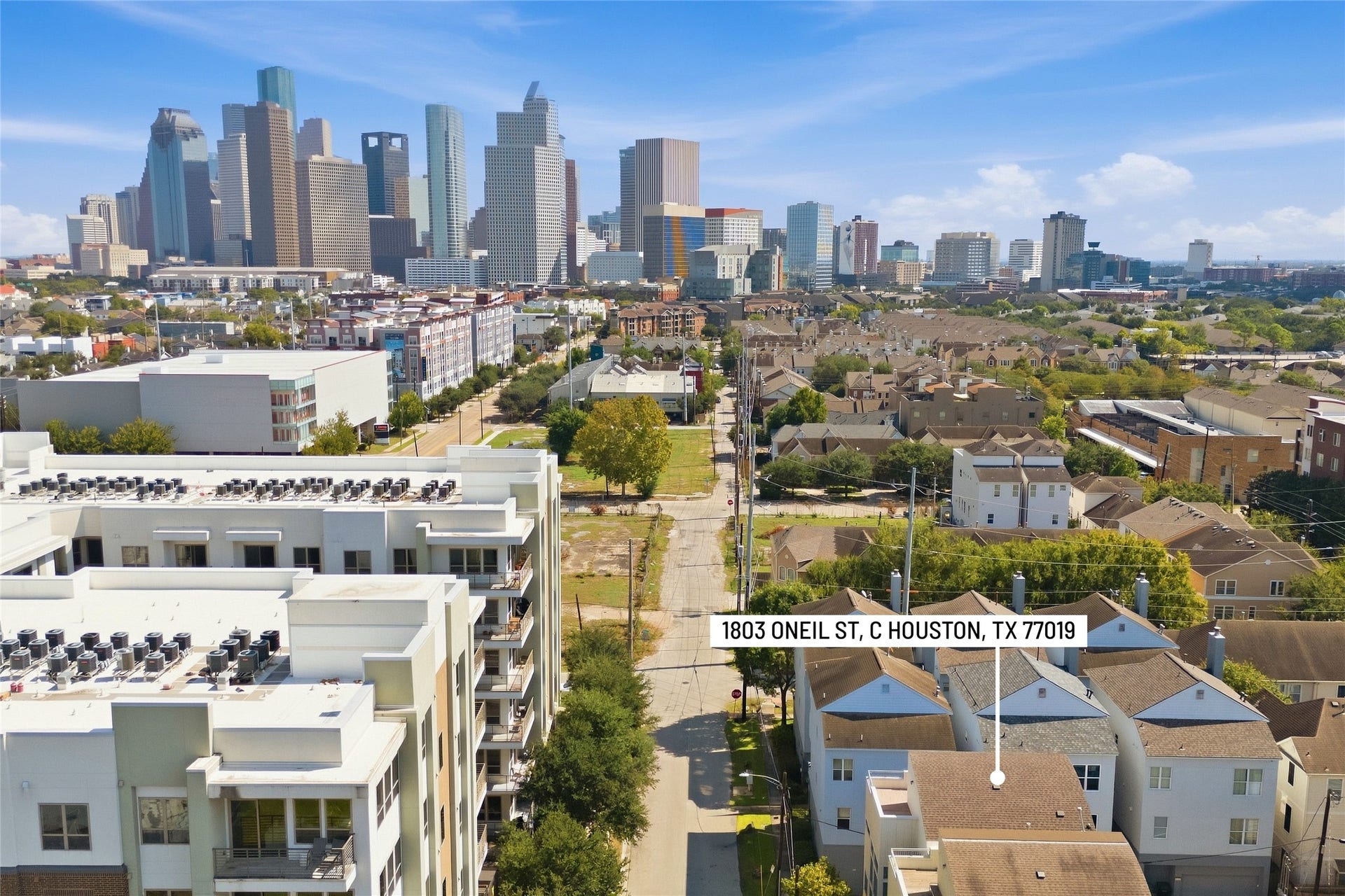 1803 Oneil Street, #C, Houston, TX 77019 Unbeatable location, just minutes from Downtown Houston's skyline.