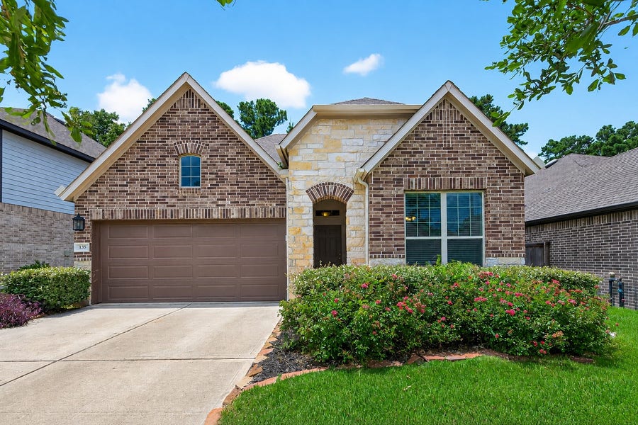 Property photo for 135 Winged Elm Court, Willis, TX