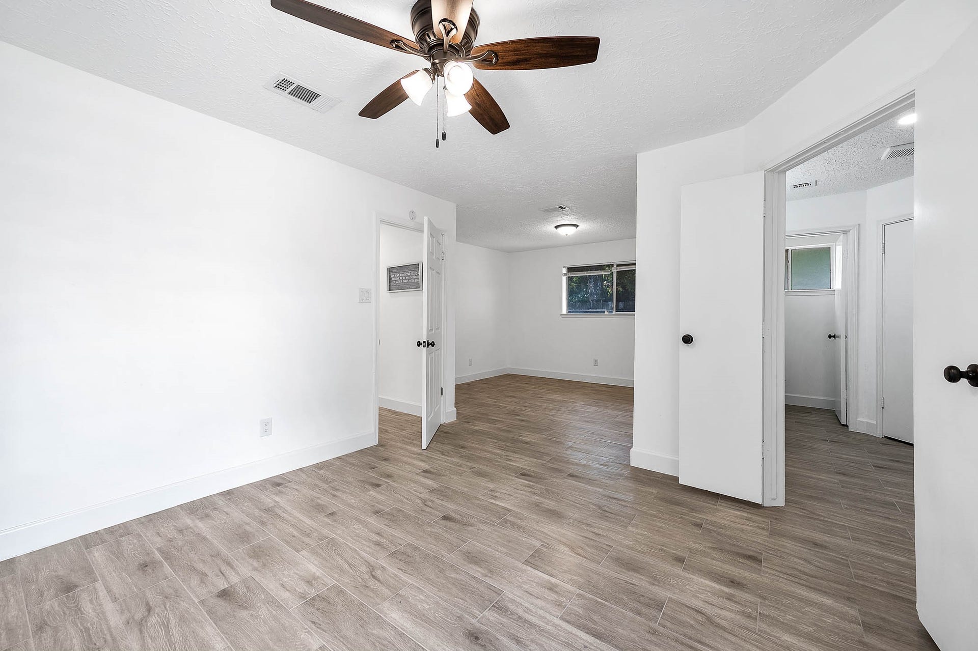 2038 Lexington Woods Drive, Spring, TX 77373 2038 Lexington Woods Drive, Spring, TX 77373