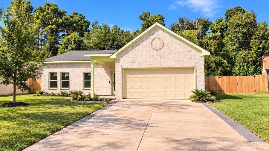 Property photo for 8715 Victoria Forest Drive, Houston, TX