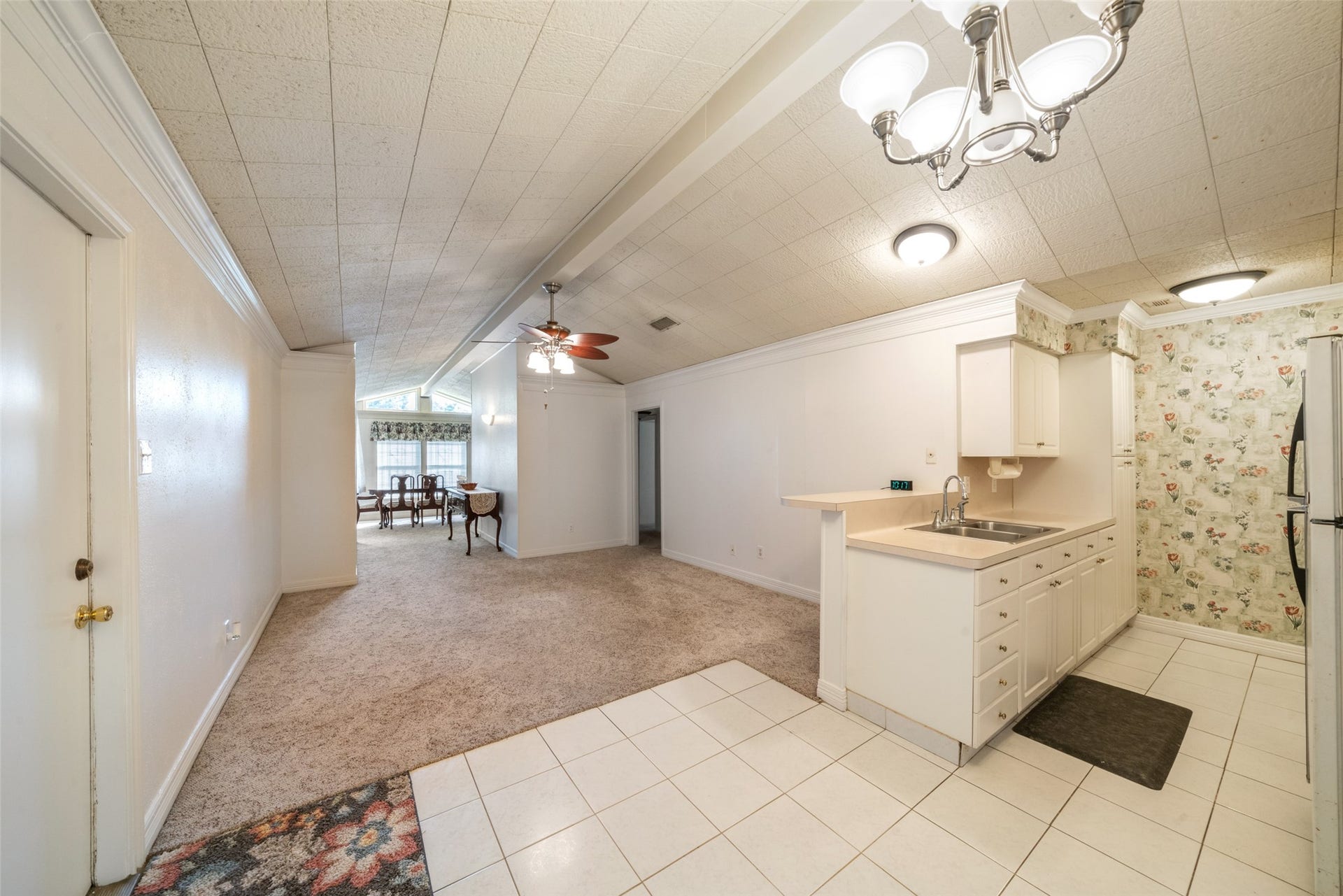 7835 Royalwood Drive, Houston, TX 77049 7835 Royalwood Drive, Houston, TX 77049