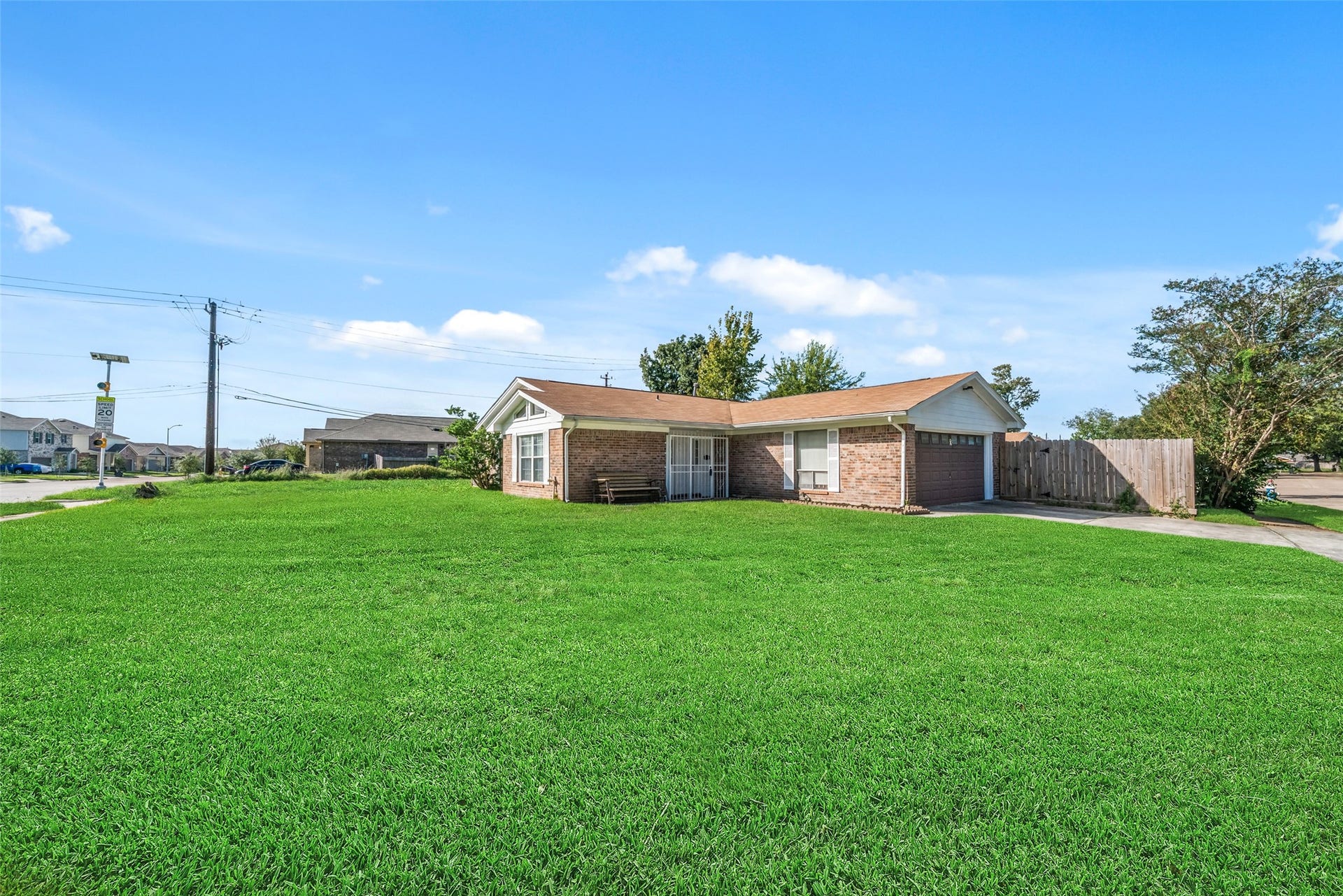 7835 Royalwood Drive, Houston, TX 77049 7835 Royalwood Drive, Houston, TX 77049